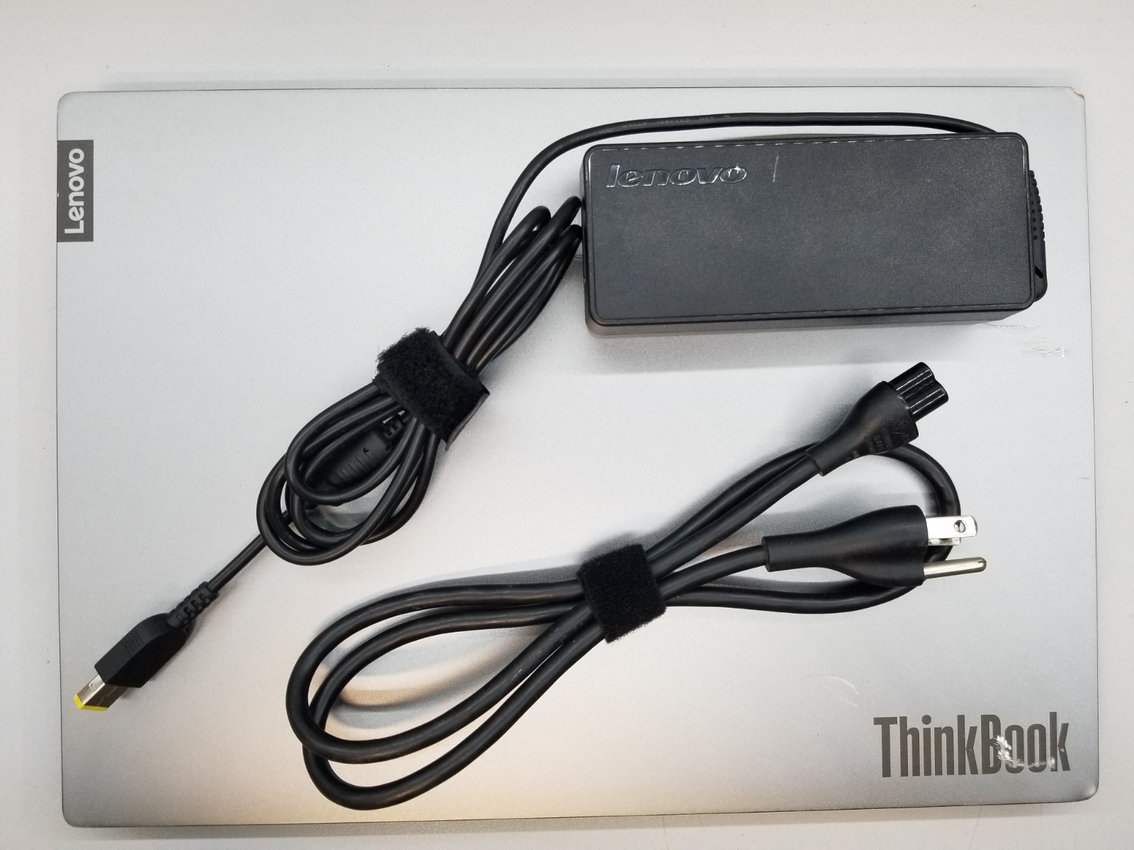 Lenovo ThinkBook 14-IIL 14″ FHD i5-1035G1 1.0GHz 8GB RAM 256GB NVMe Win 11 Pro