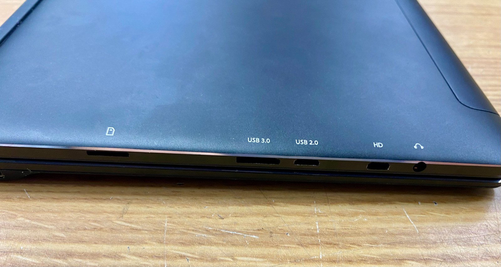 NuVision TM116W725L 11.6″ 2-in-1 Tablet Laptop Intel Atom 2GB RAM 32GB Working