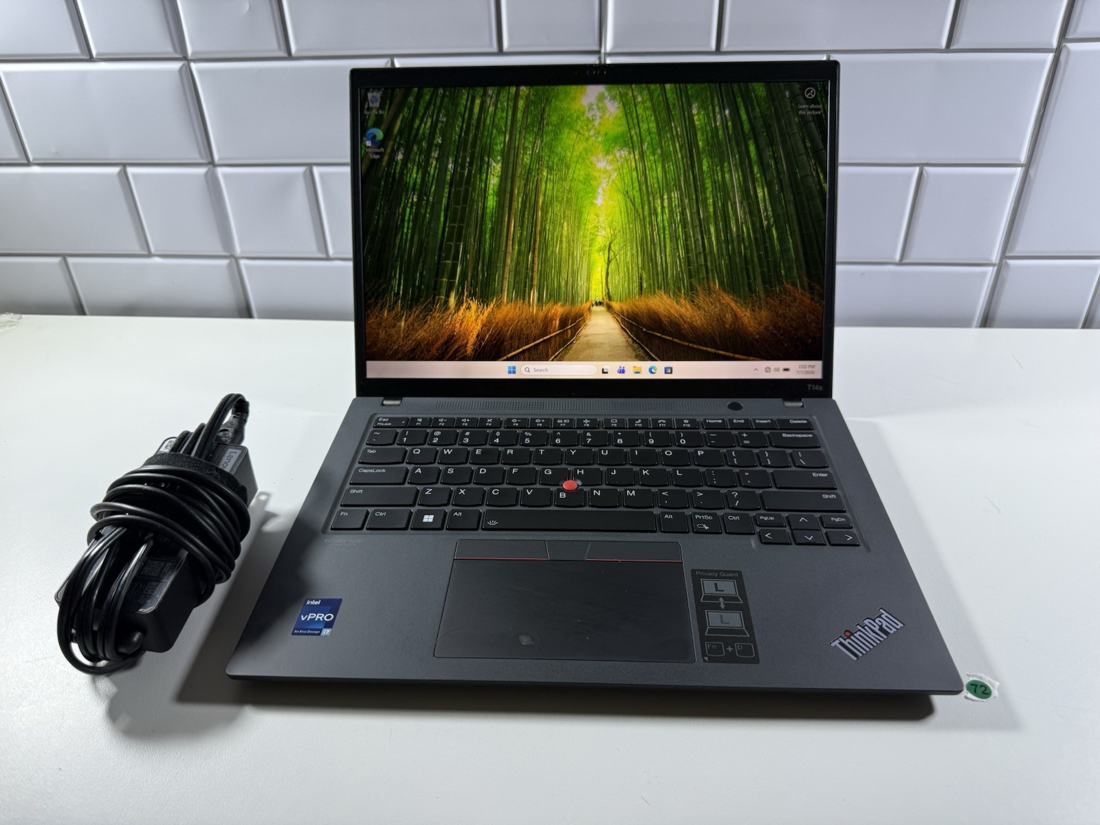 Lenovo ThinkPad T14s Gen 3 14″ i7-1270p 32GB 256GB Win 11 Pro Touchscreen