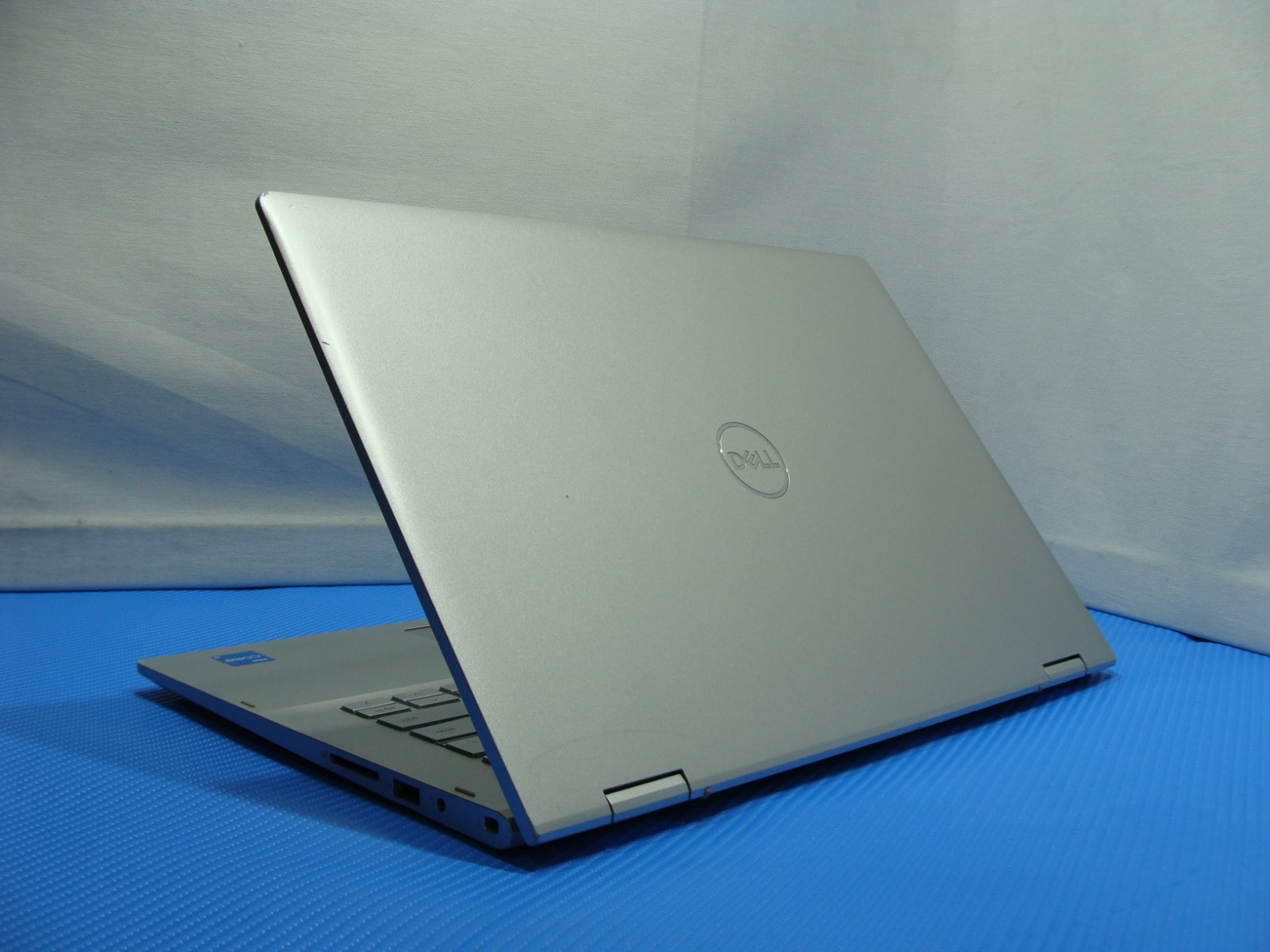 Dell Inspiron 5406 2-in-1 14″ HD Touch Core i3-1115G4 3GHz 8GB 256GB +Charger