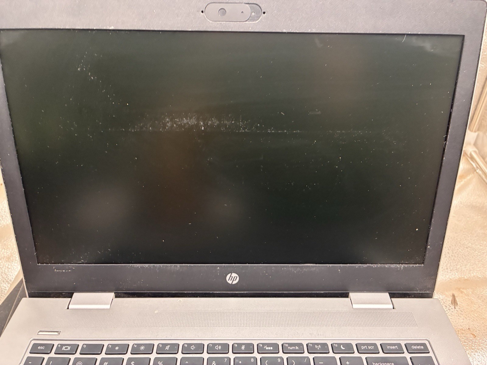 HP HP ProBook 640 G4 i5-8250U 1.60 GHz No RAM No SSD No Adapter READ