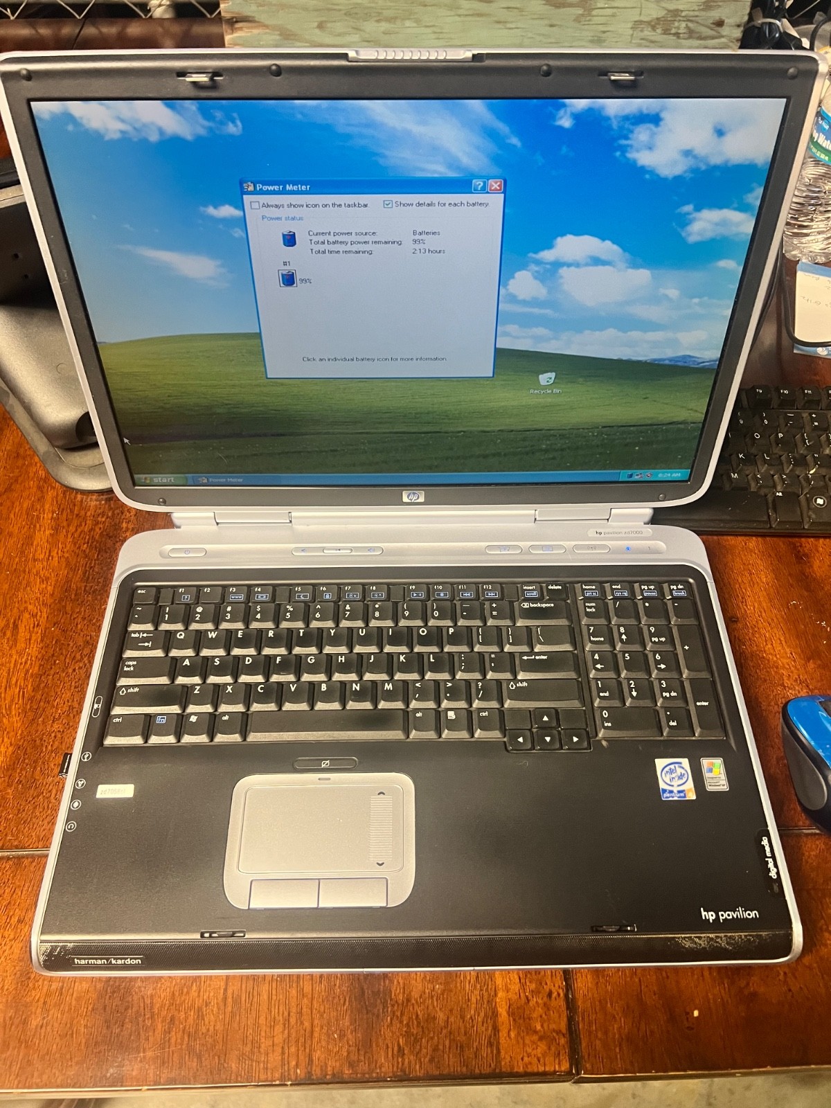 HP Pavilion zd7000 17in Intel P4 2.8GHz 512mb 80GB Win XP w/ Expansion Base