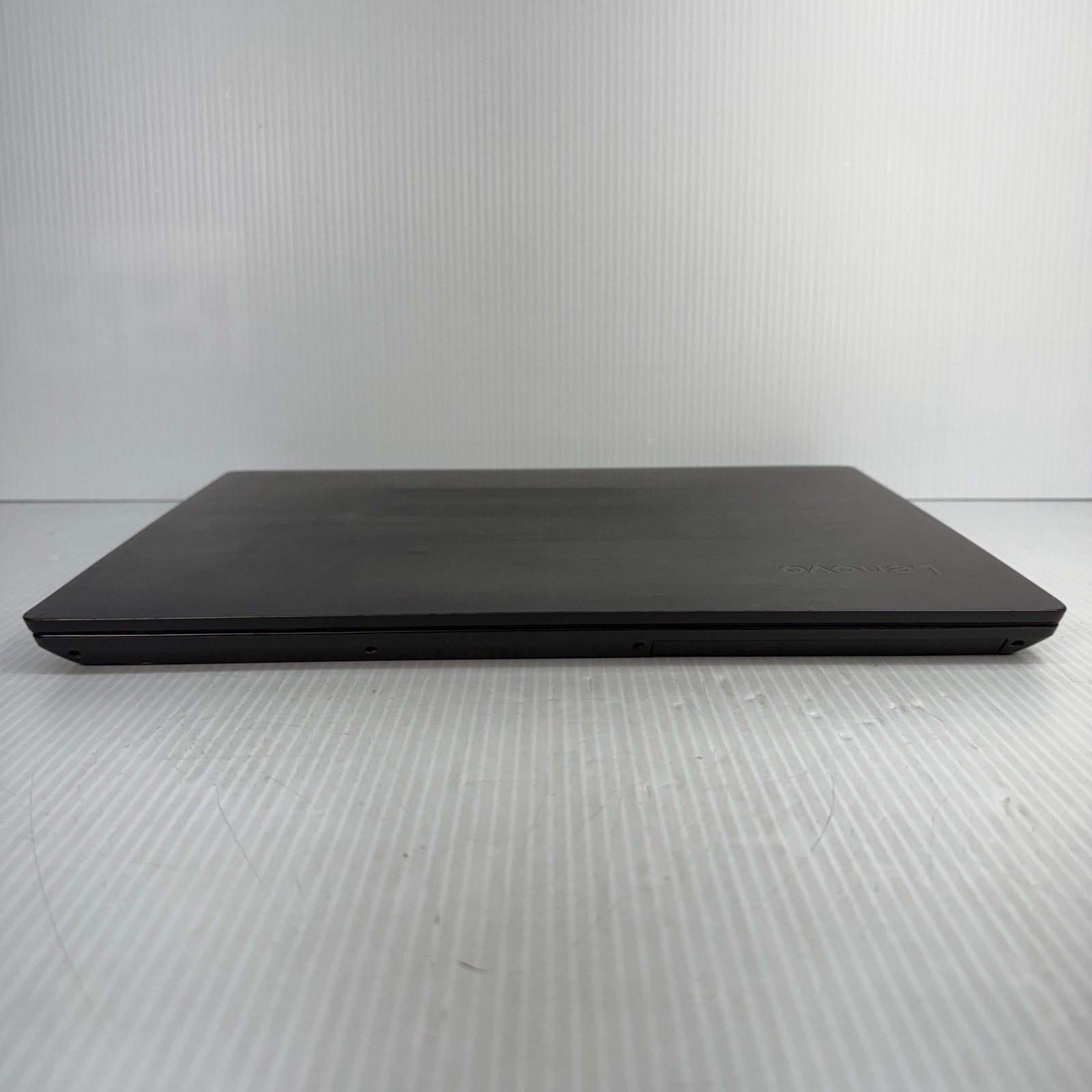 Lenovo V330-14ARR 5 2500U 14″ Windows 11 Laptop 128GB SSD 20GB **WEAR**