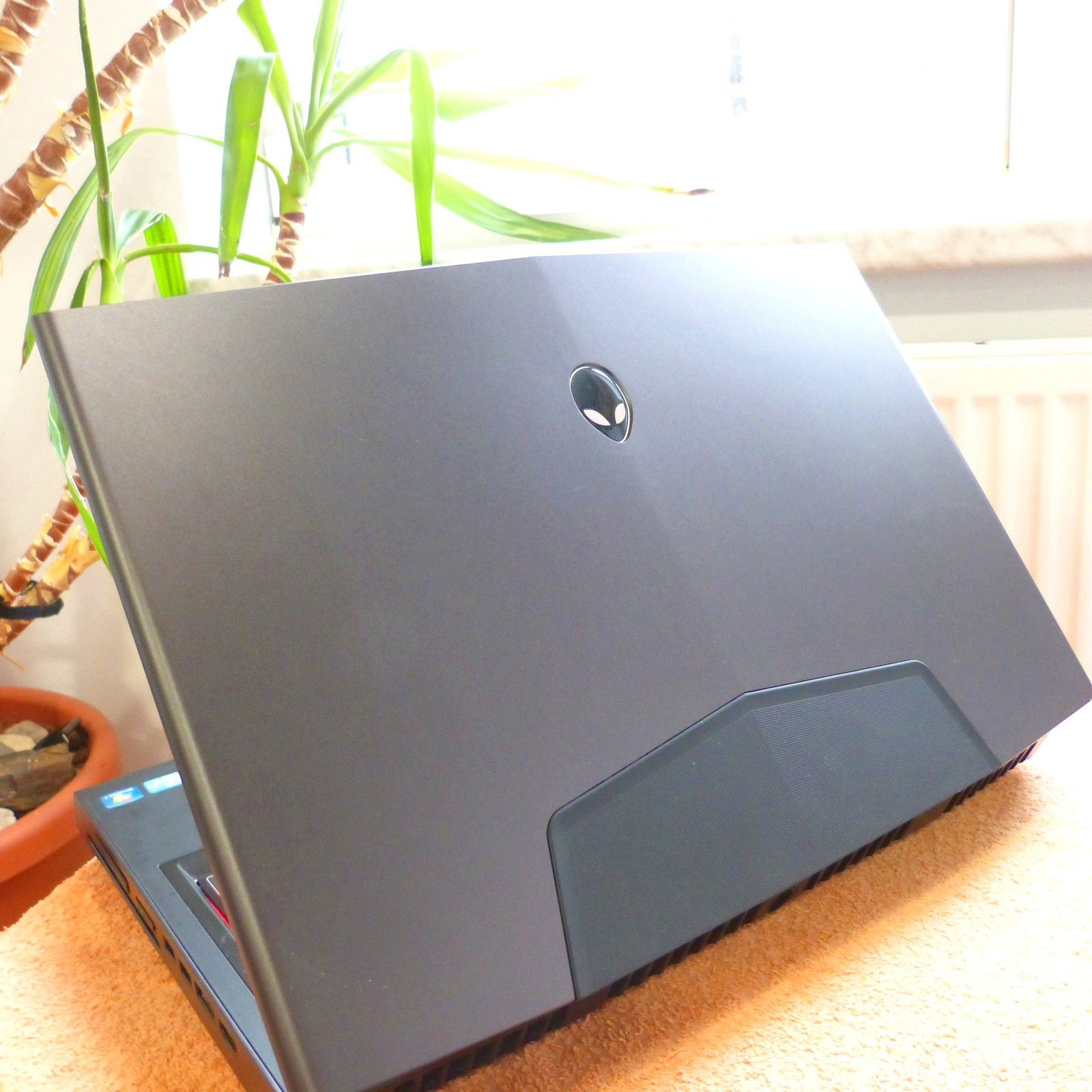 Alienware M18x R2 HIGH END FULLHD I 2TB SSD Windows 11 l 16GB RAM NEW l Core i7