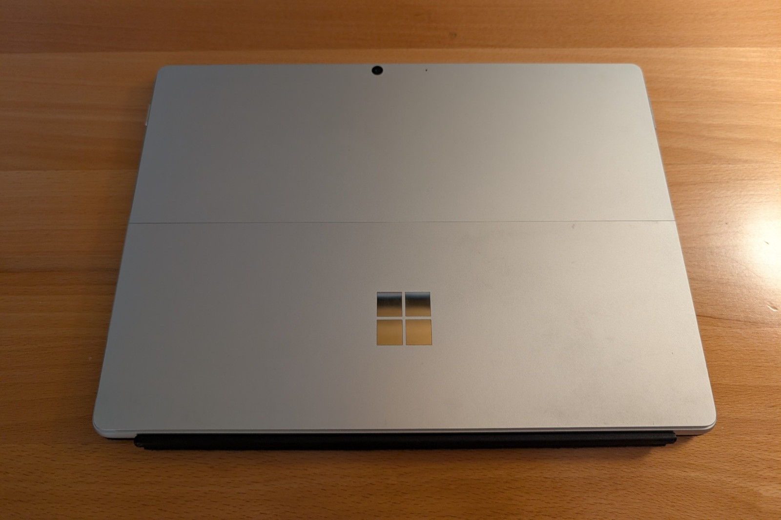 Microsoft Surface Pro 8 I7-1185G7 3.0GHz, 16GB RAM, 512GB SSD, Charger, Keyboard