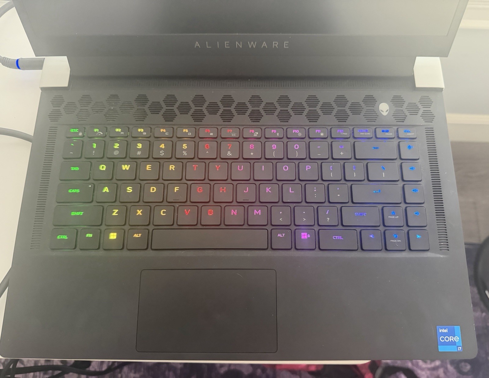 Alienware x15 R2 CTO – FHD – i7-12700H – 32GB RAM – RTX 3070Ti – 2TB SSD