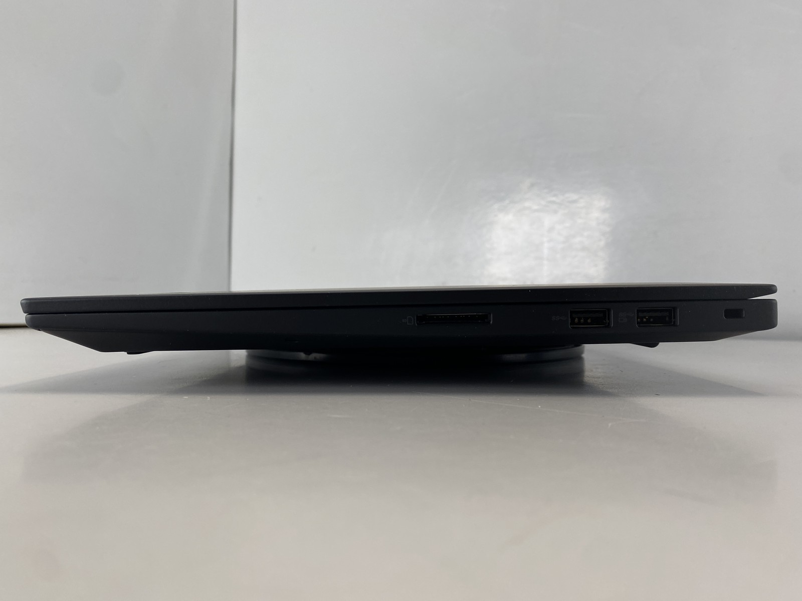 Lenovo Laptop ThinkPad P1 Gen 6 16″ Intel Core i7-13700H 1TB RTX A1000