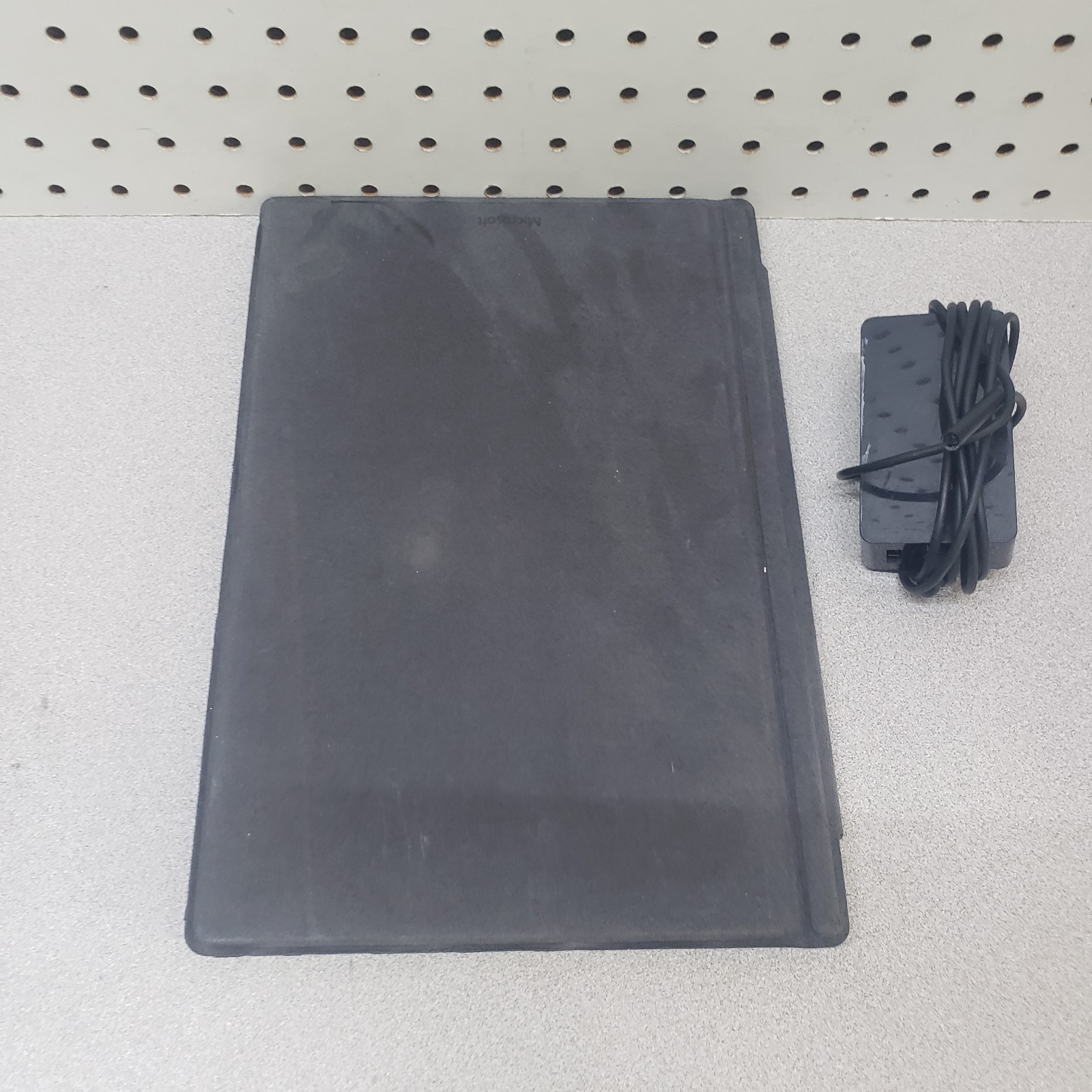 Microsoft Surface Pro 7 + 1960 i7 1165G7 16GB, RAM 256GB SSD, WIN11 2.80Ghz