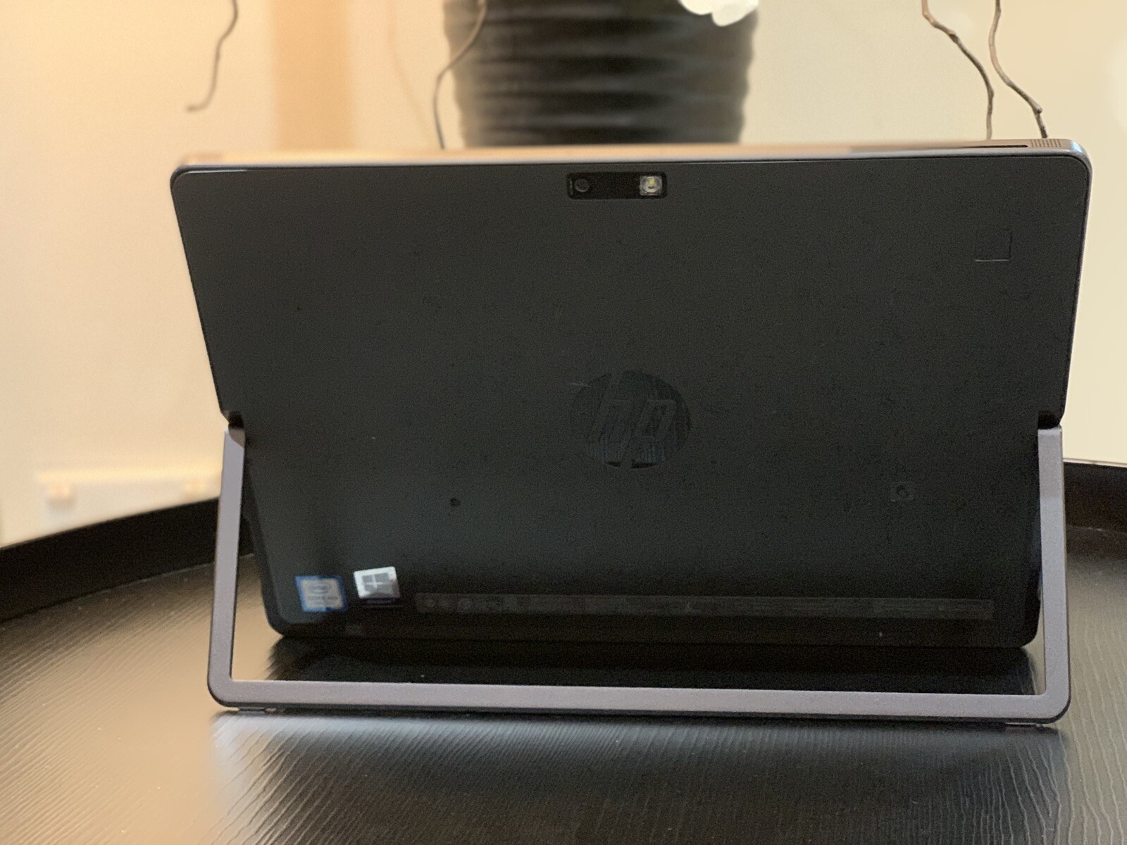 HP Pro x2 612 G2 4 Tablet| M3-7Y30 CPU| 1.0GHz| 4GB RAM| 128GB SSD| Win 10Pro