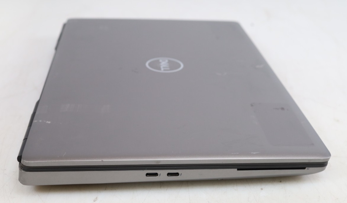 Dell Precision 7750 15.6″ Intel i5-10400H 8GB Quadro T1000 No HDD BATT AS-IS