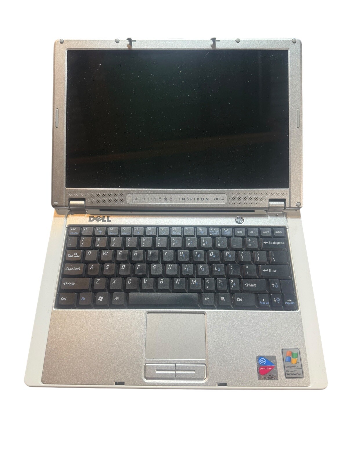 Dell Inspiron 700m 12.3″ Intel Pentium M 745 1600 MHz 1 GB RAM 0 GB HDD