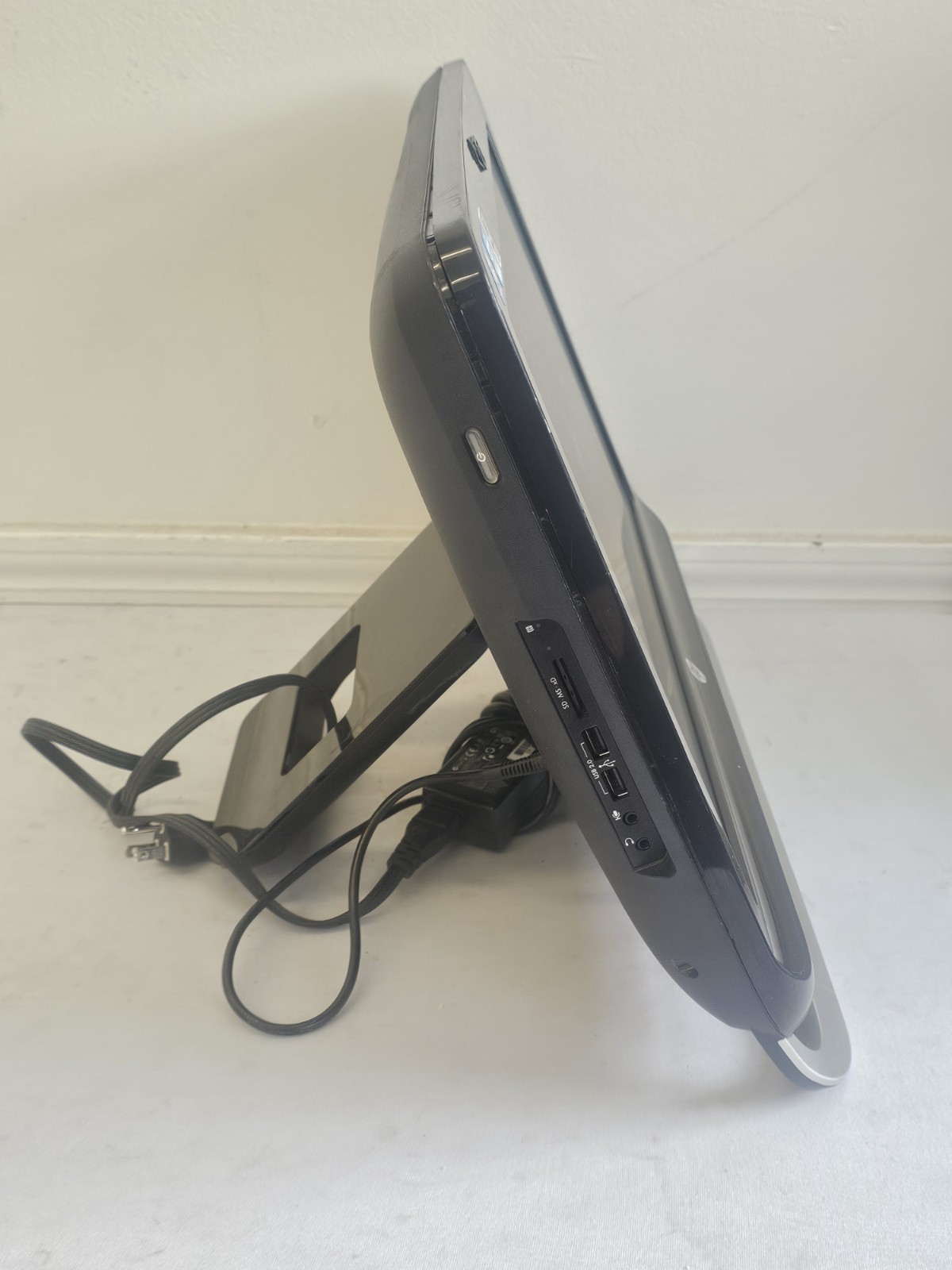 HP Pro 3420 All-In-One – Intel i3-2120 – 4GB RAM – 1TB HDD – Windows 10