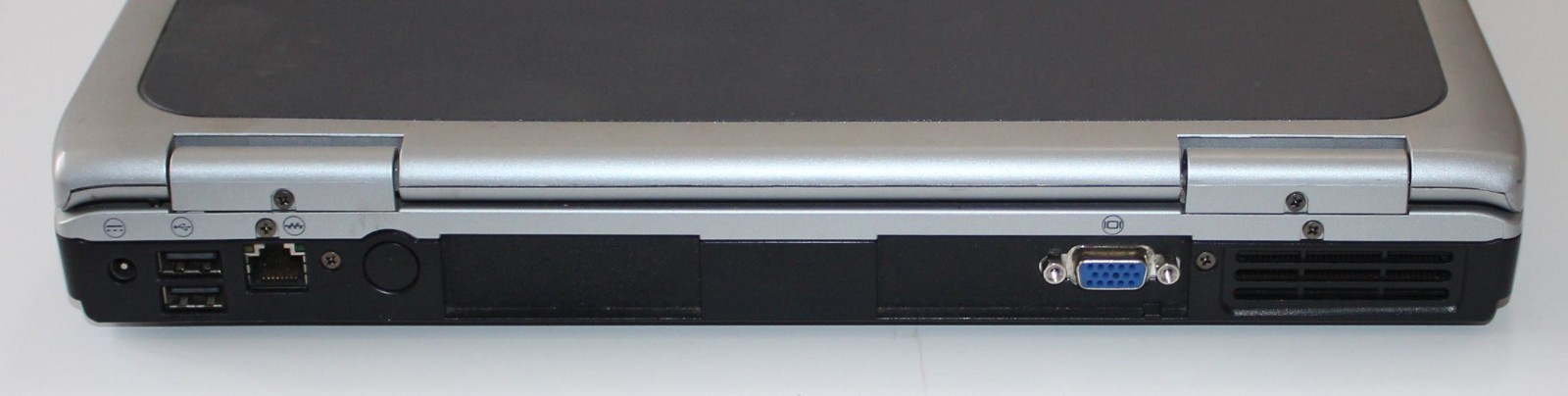 Old HP Pavilion ze4900 Laptop CELERON M for Windows XP – No HDD – As-Is