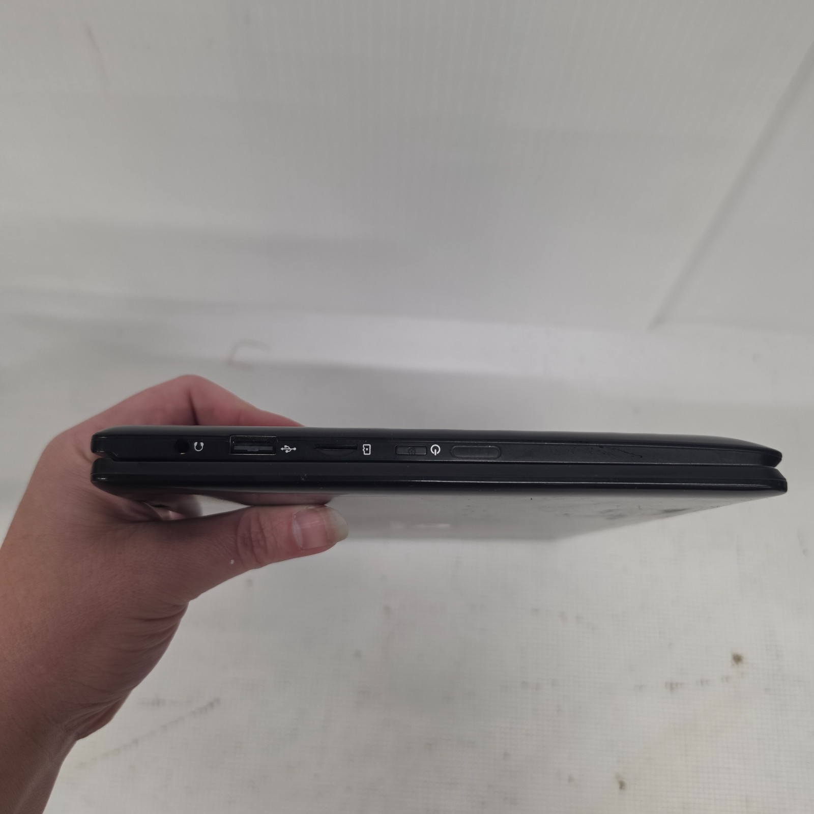 Gateway Laptop 11.6″ Intel Celeron 1.10Ghz 4GB Ram 64GB SSD Win 10 Home (S/Demo)