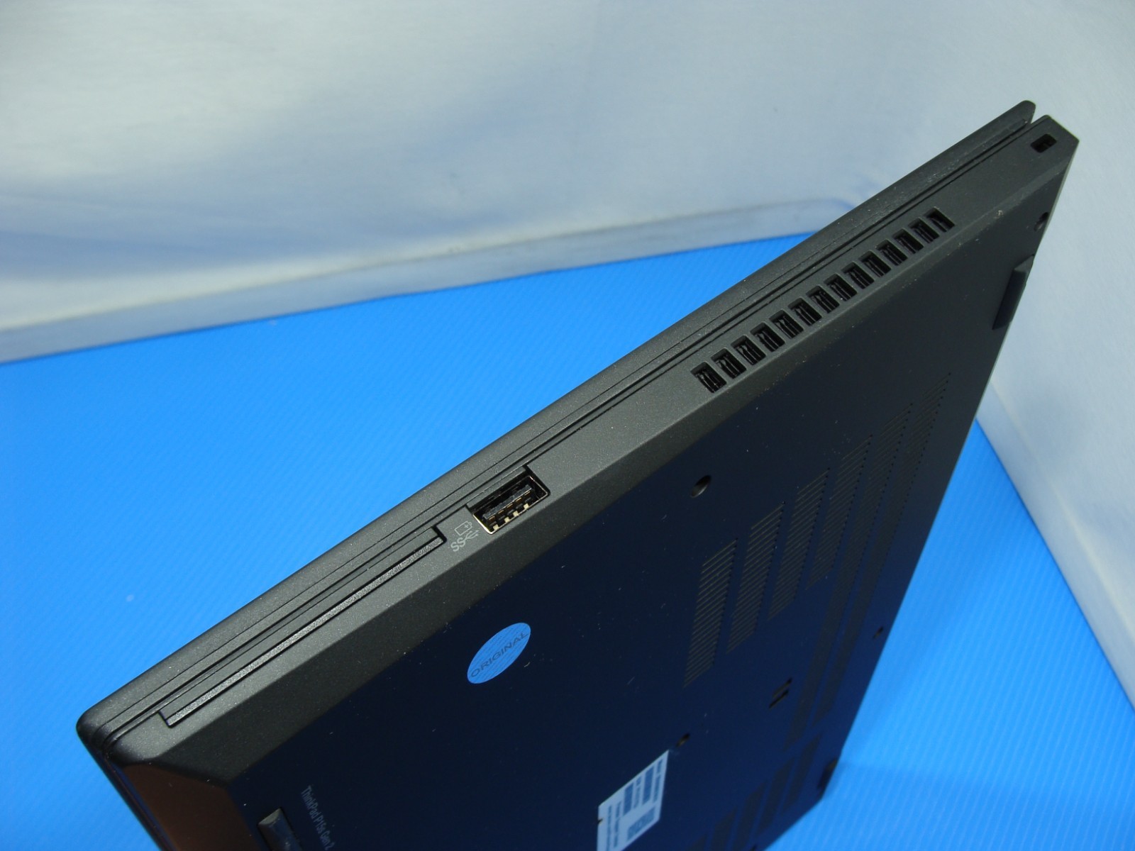 Lenovo ThinkPad P15s Gen2i 15.6″FHD i7-1165G7 2.8GHz 16GB 512GB T500 100ttery