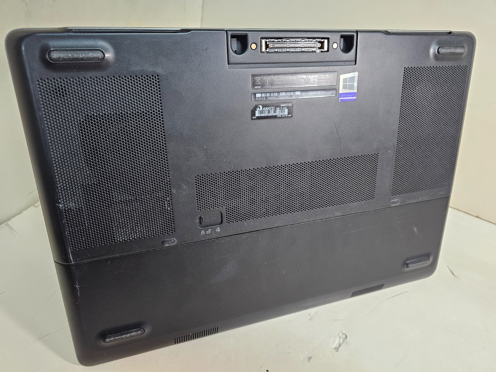 Dell Precision 7520 Laptop – 2.9 GHz i7-7820HQ 16GB 256GB SSD M1200 15.6″ – SP1