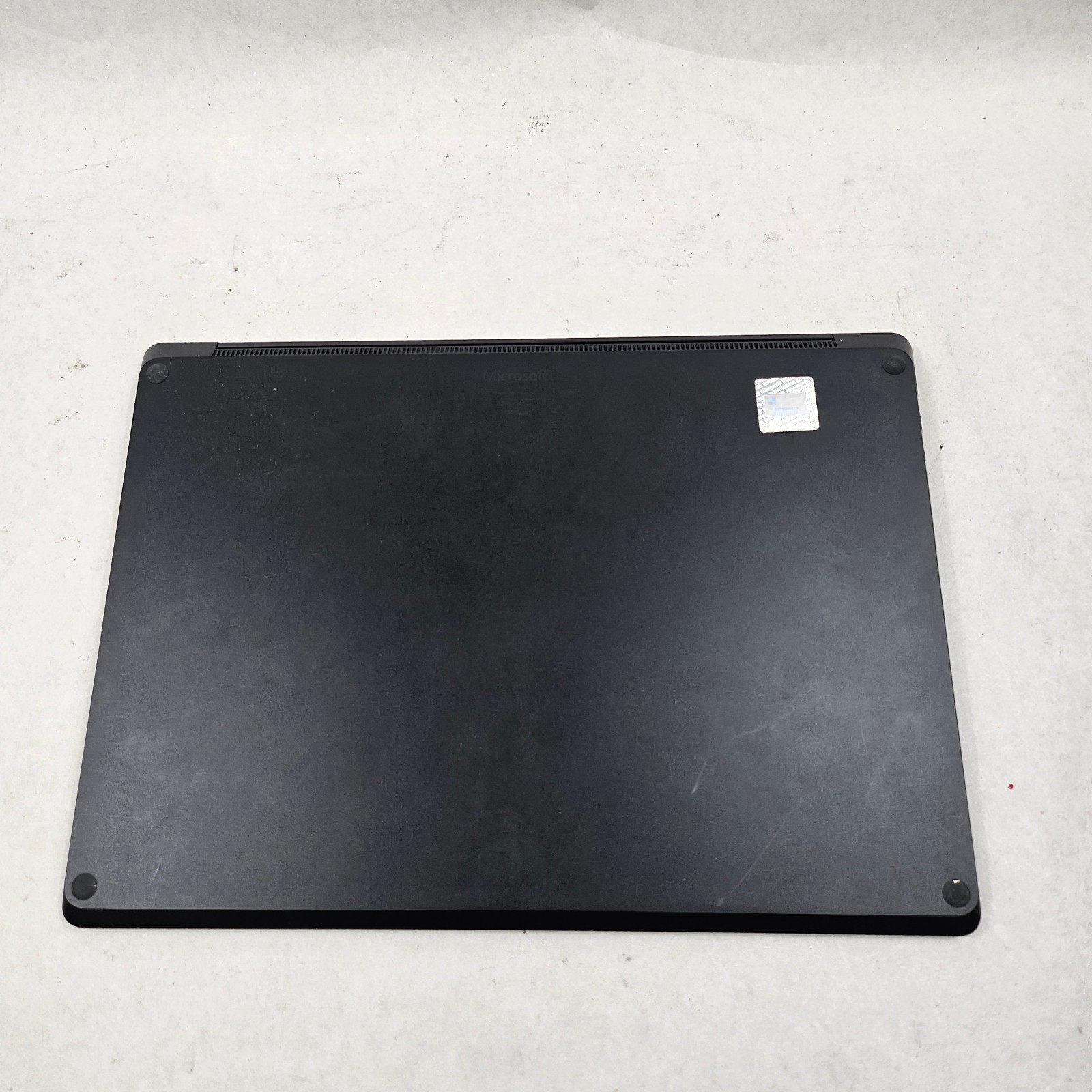 Microsoft Surface Laptop 2 1769 13.5″ i7-8650U 1.9GHz 8GB RAM 256GB SSD *Read*