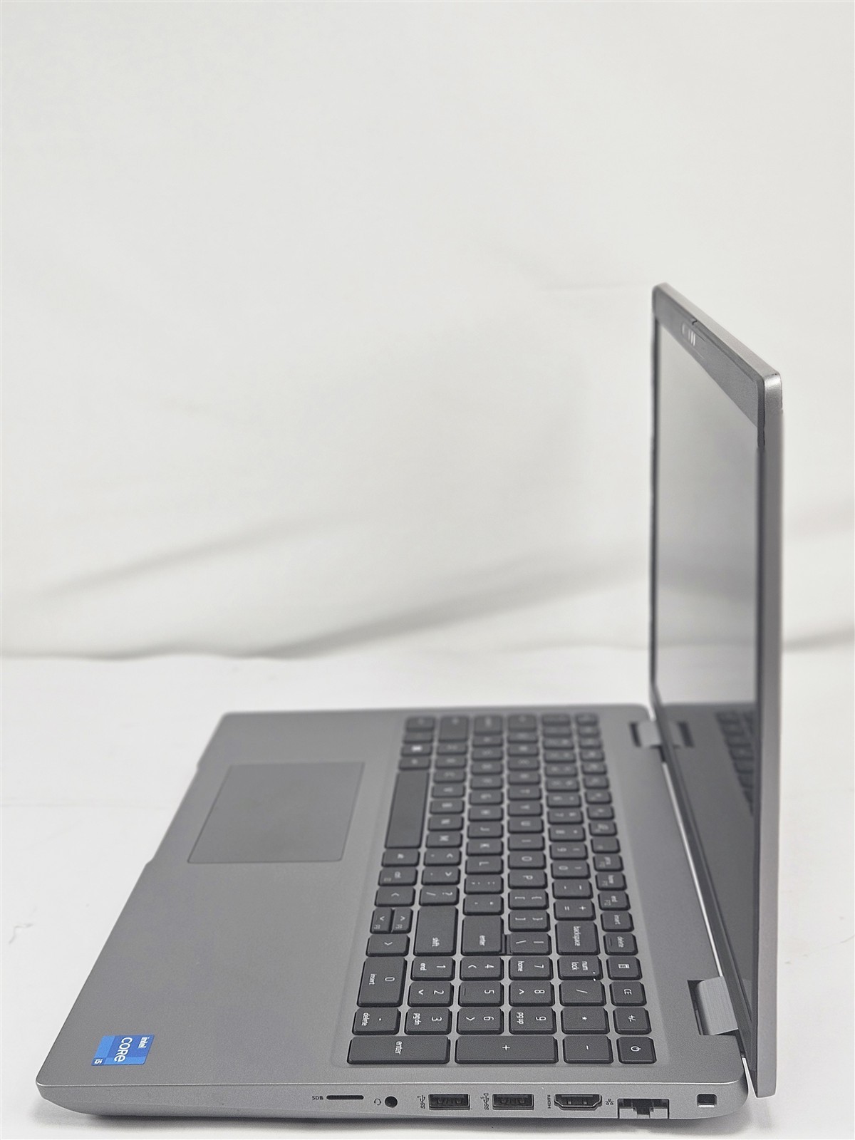 Dell Precision 3571 P104F 16GB 256GB SSD i5-12600H 15.6″ Workstation