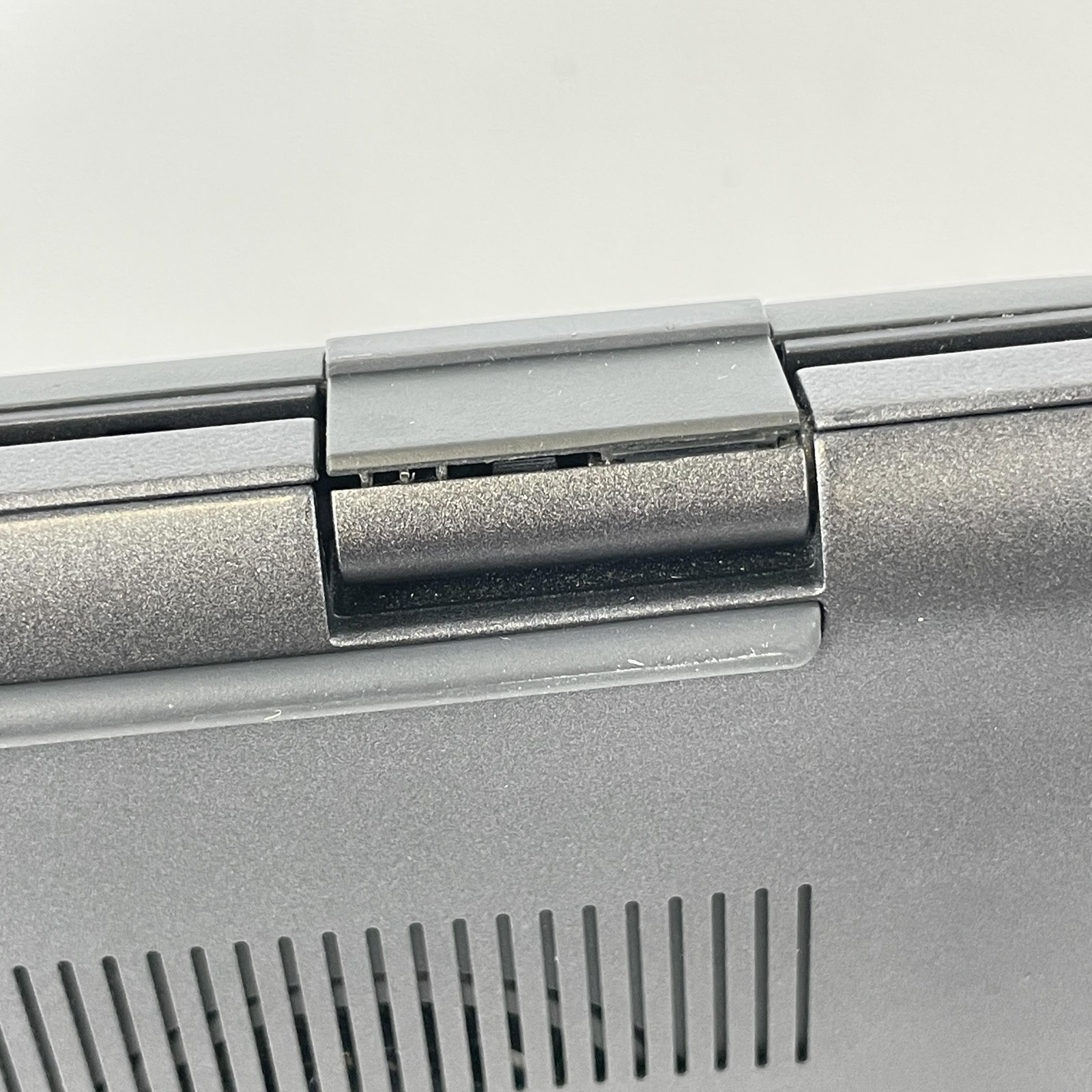 Dell Latitude 7430 14 2022 Black FHD 2.2 GHz i7-1270P 16GB 512GB SSD Good