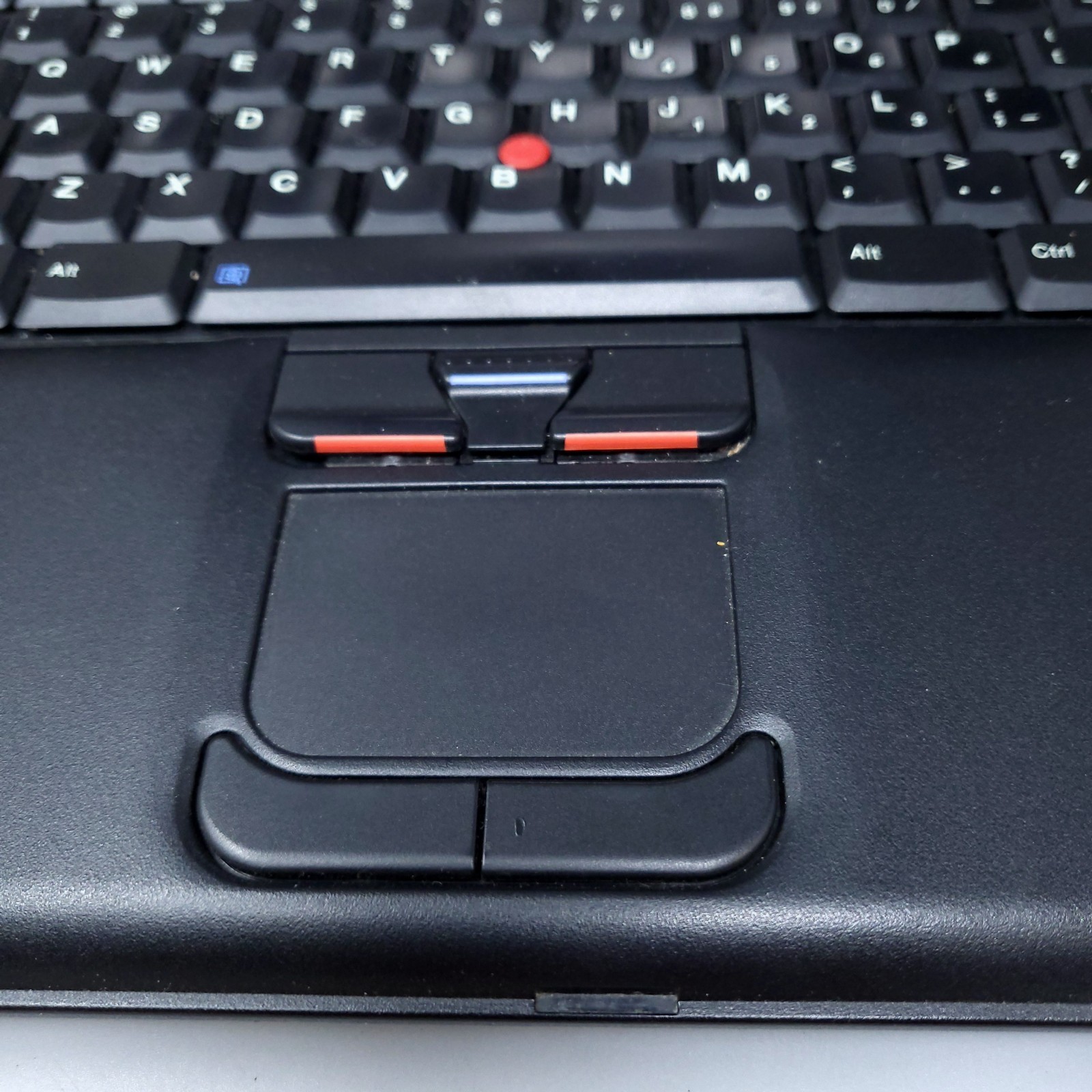IBM ThinkPad R40 Type 2897 Laptop 512 RAM Pentium M 1.4GHz Win XP Pro Tested