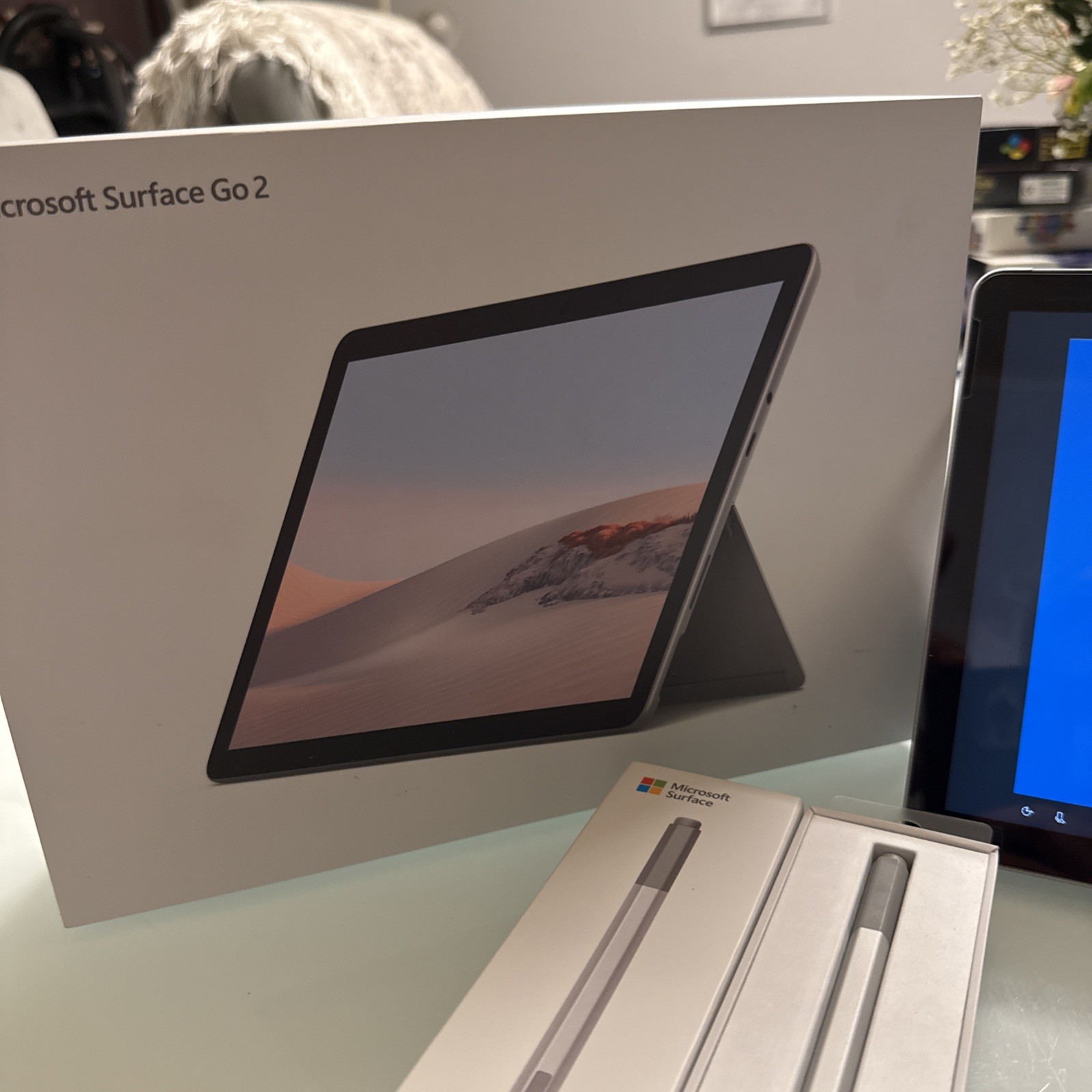 Microsoft Surface Go 2 1901 Pentium 4425Y 4GB RAM 64GB SSD 10.5″ Tablet With PEN