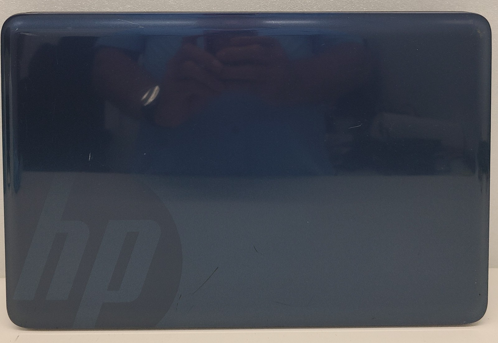 HP 2000-2D19WM Laptop AMD E-300 4GB Ram NO HD/OS (FL)