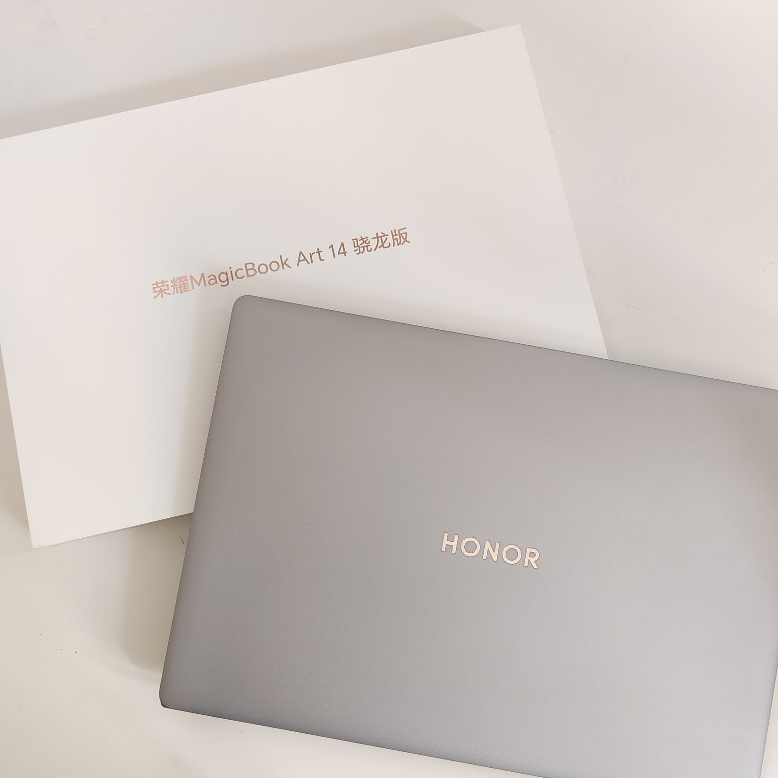 honor magicbook art 14 Snapdragon Version 2024 32G +1T 3120*2080