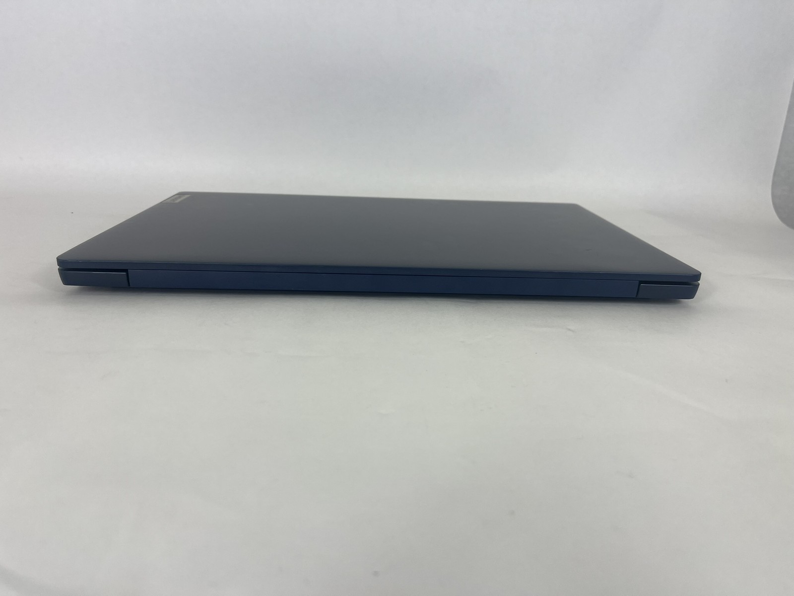 Ideapad Slim 3 15ABR8 15.6in FHD AMD Ryzen 7 7730U 2GHz 16GB RAM 512GB SSD