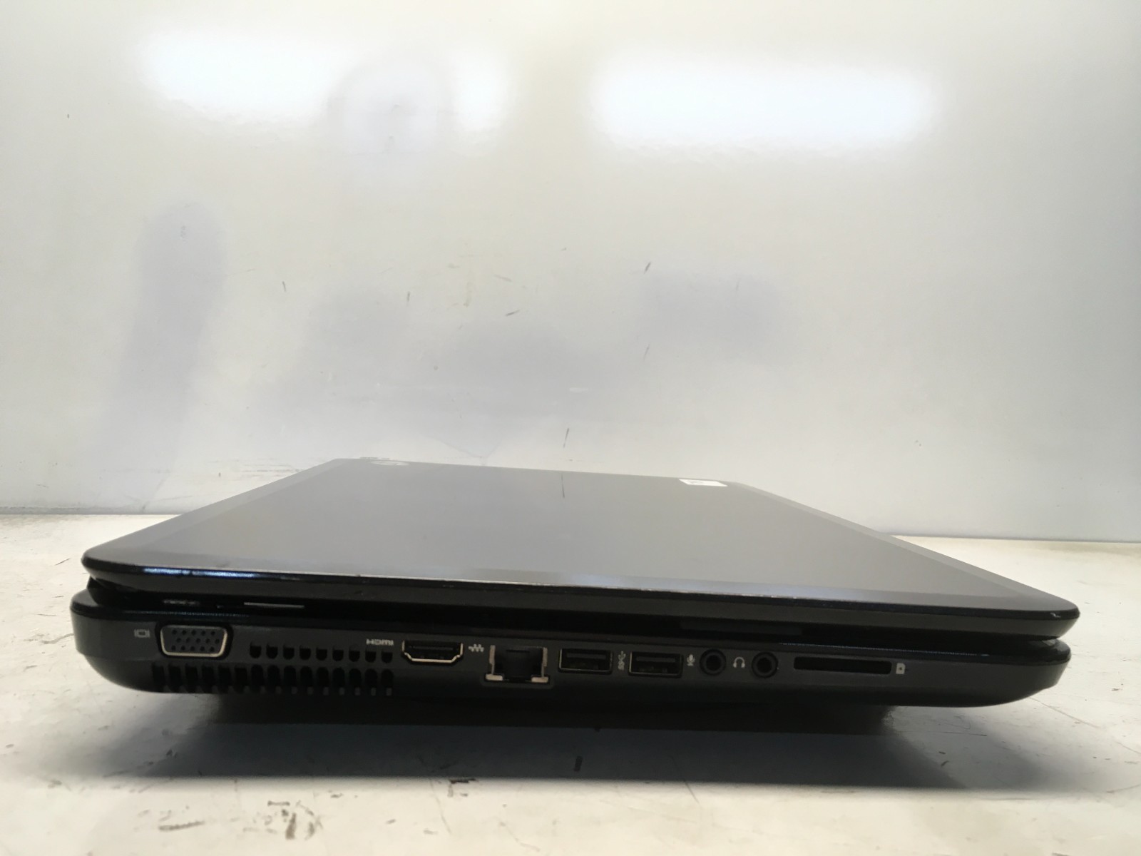 HP Pavilion G7-2017CL AMD A6-4400M 2700MHz 4 GB NO HDD No Batt