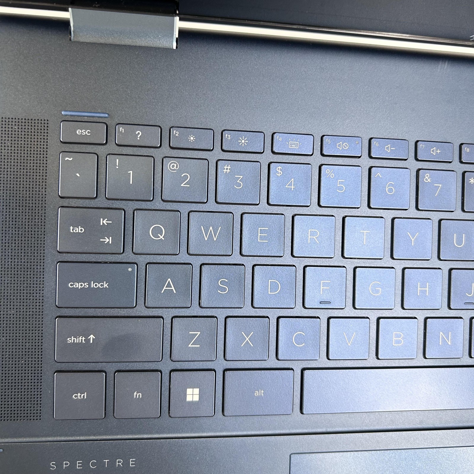 HP Spectre 16 x360 2021 Blue FHD+ TOUCH i7-11390H 3.40GHz 16GB 512GB SSD Good