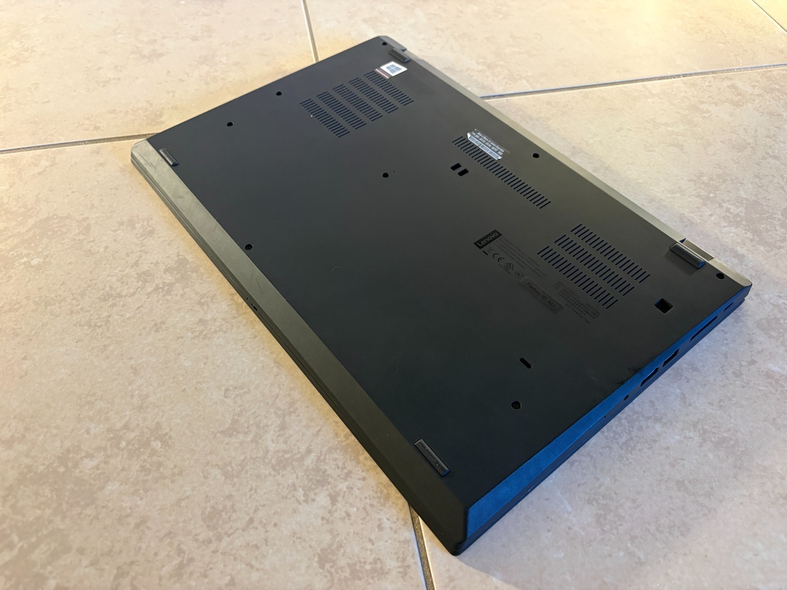 Lenovo ThinkPad T590 i7-8565U 16GB RAM 512GB SSD Windows 11 Pro 15.6″ Laptop