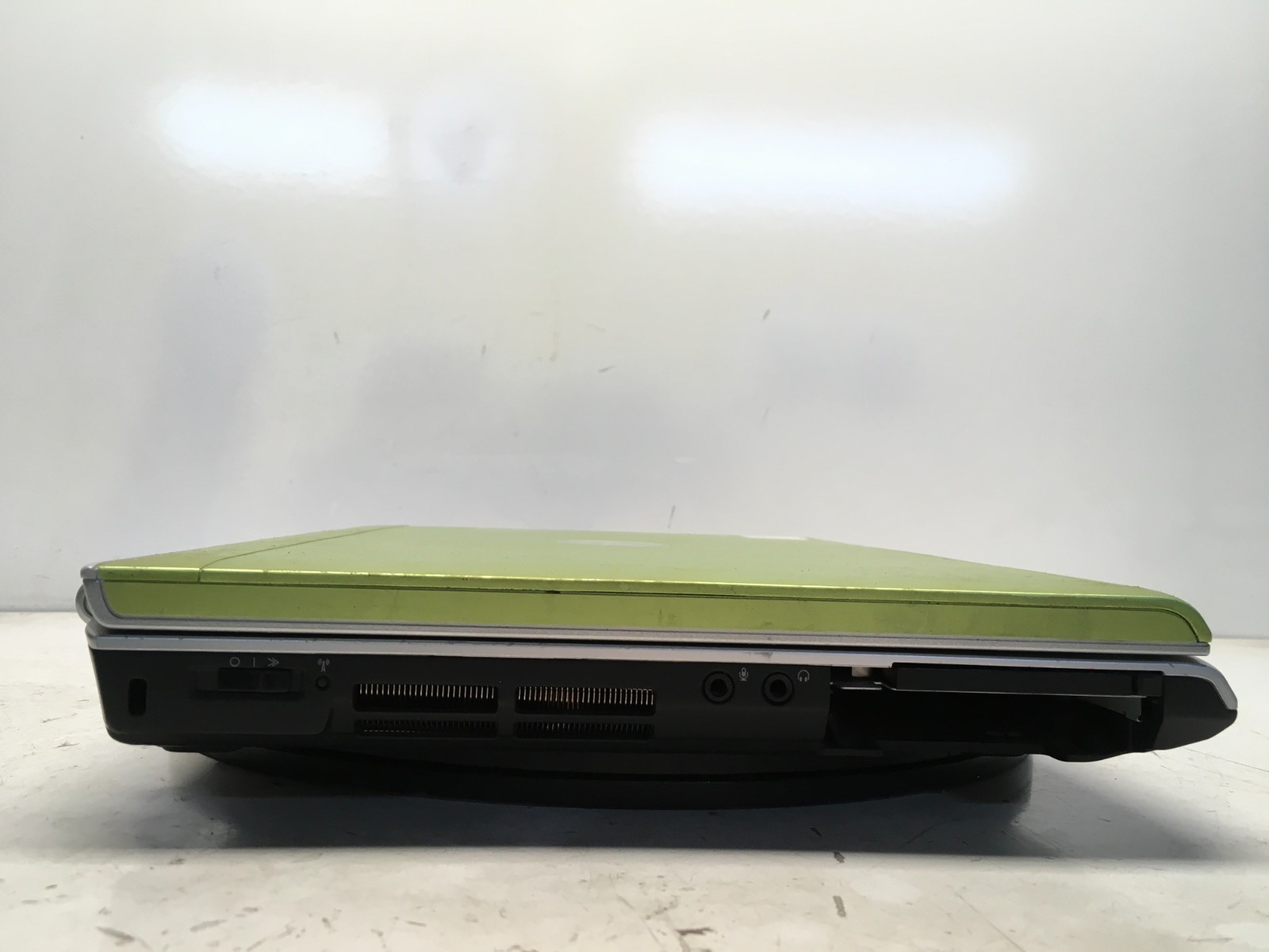 Dell Inspiron 1520 Intel Core 2 Duo 06FD 1.66GHz 3 GB NO HDD