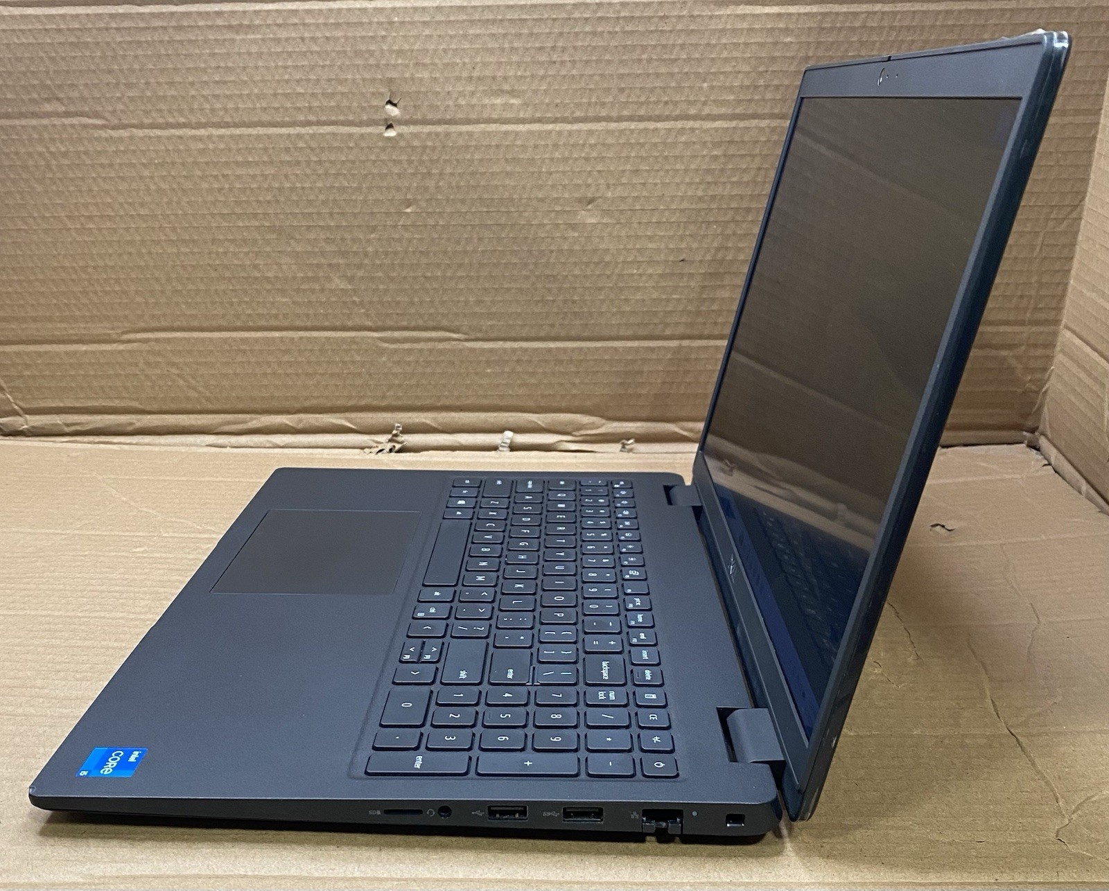 DELL LATITUDE 3520 Core i5-1145G7 @ 2.60GHz 128GB SSD 8GB RAM Windows 11 Pro