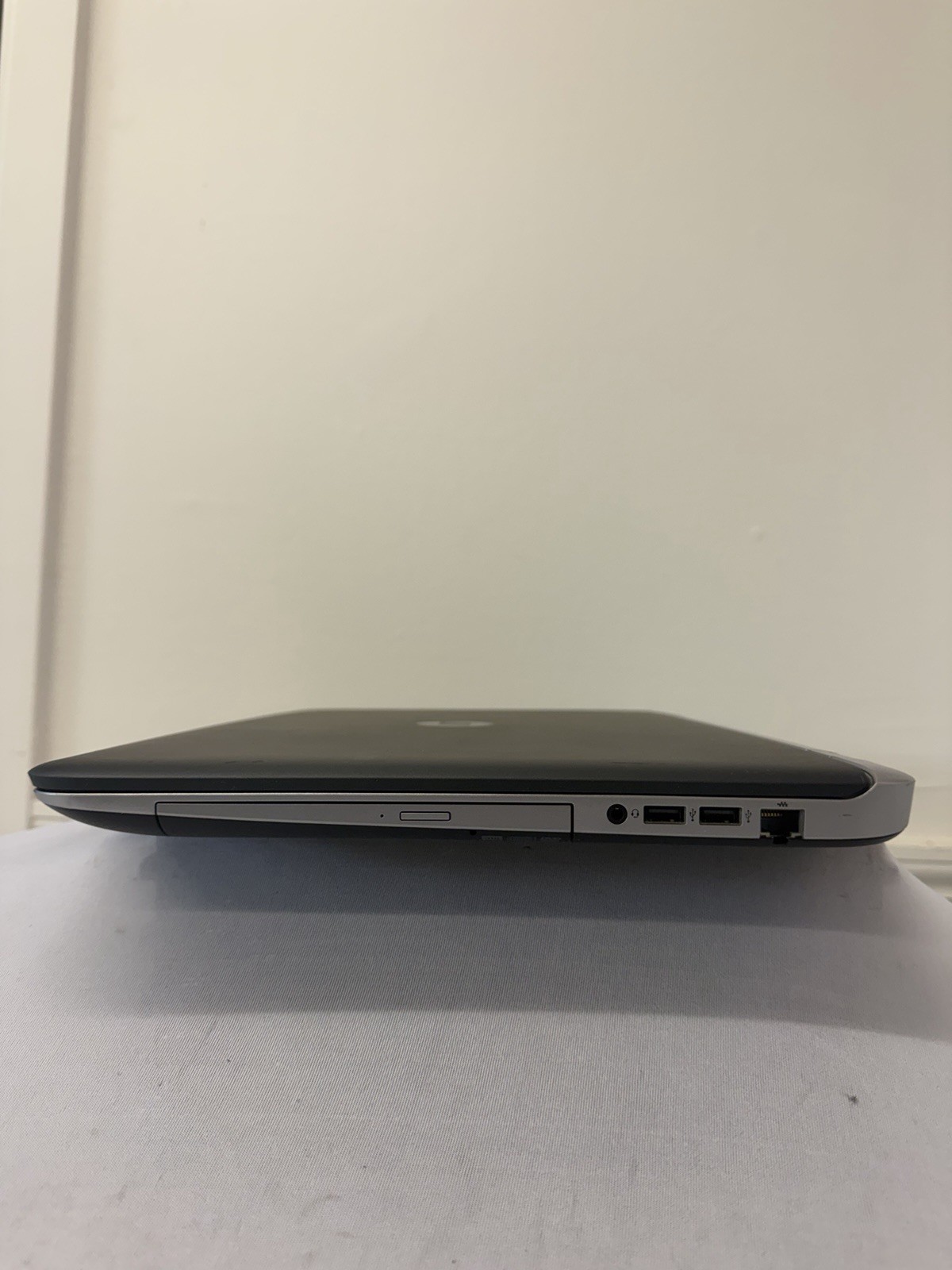 HP Probook 470 G3 Laptop – Good Screen – Intel i5-6200U – RAM 8 GB – Read Des