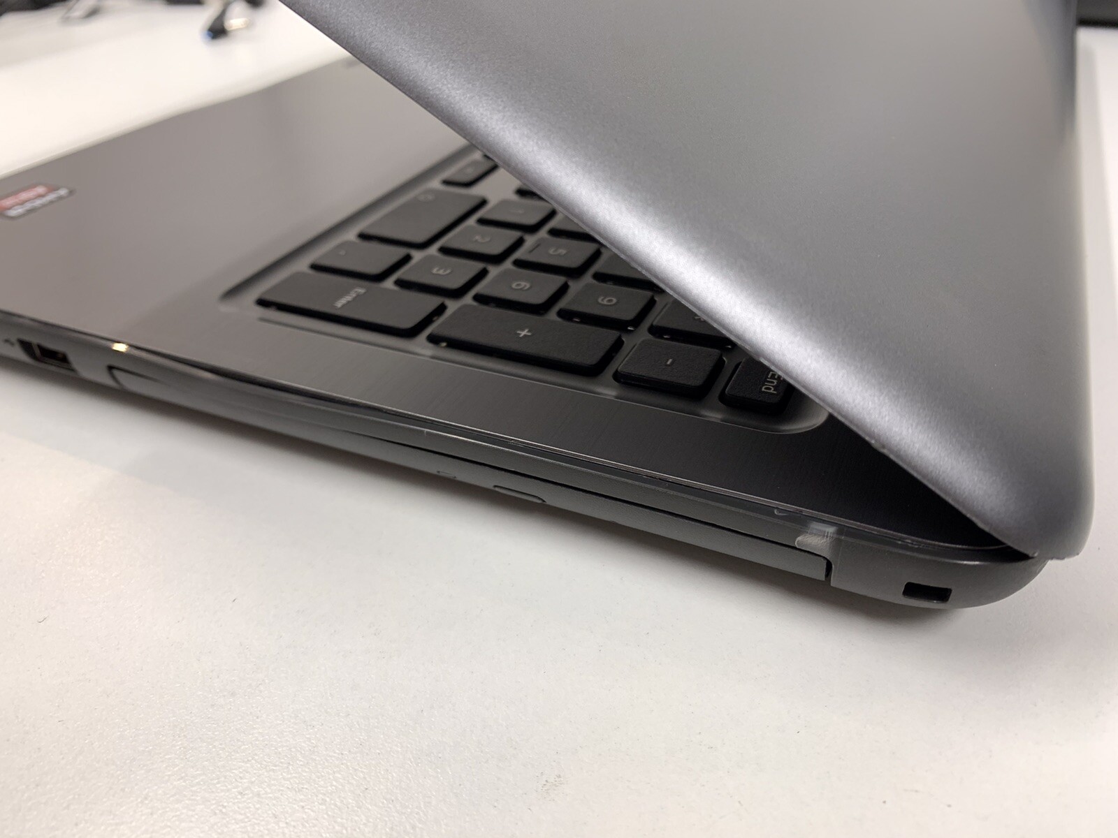Dell Inspiron 5565 AMD A9 7th Gen, 5 Compute Cores | 8GB RAM, NO HDD | #T238