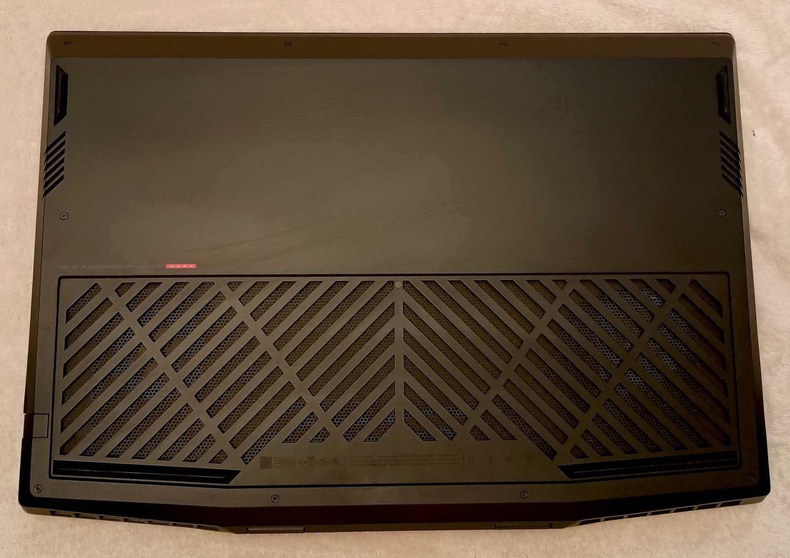 HP OMEN 17.3″ Gaming Laptop | i7-9750H | 16GB RAM | 512 GB SSD | RTX 2060