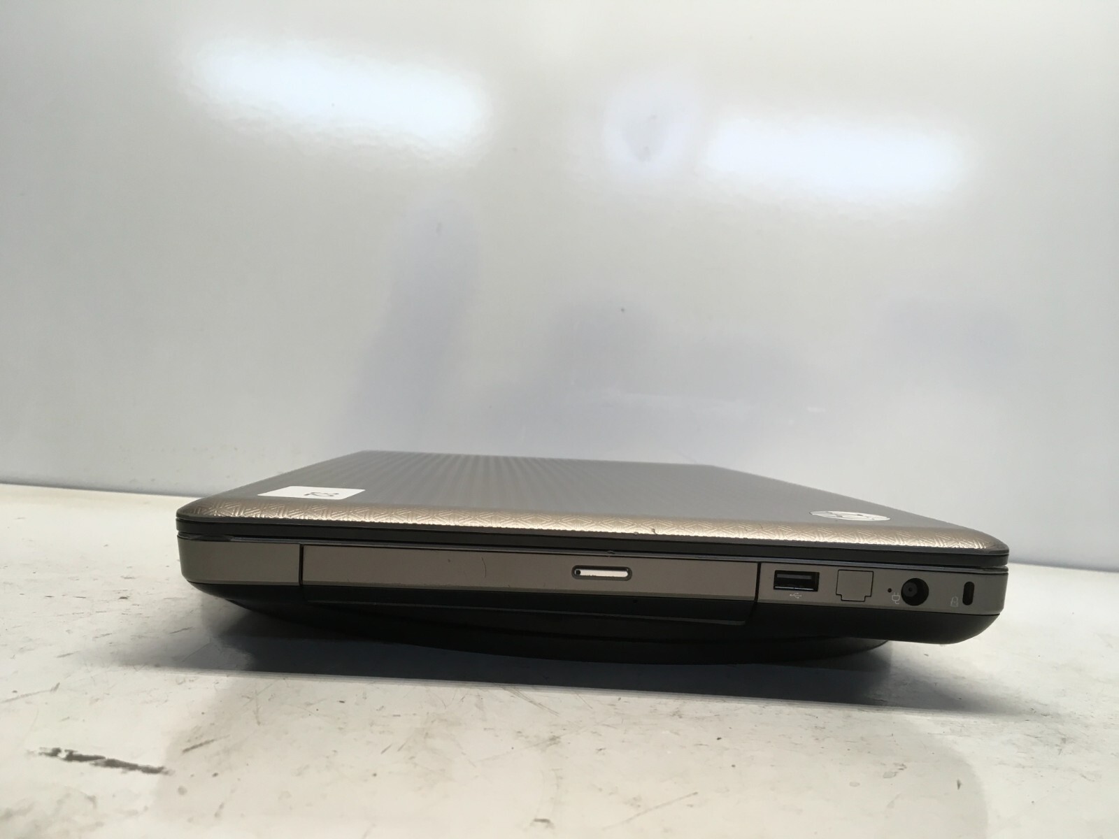HP G62-225DX Intel Pentium Dual-Core T4500 2.3GHz 3 GB NO HDD No Batt