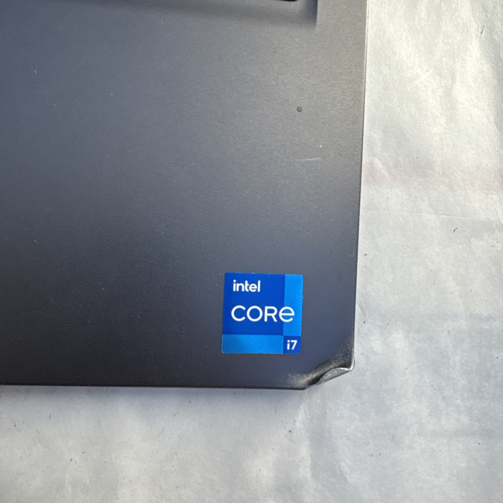 Dell Vostro 14 5410 14″ Intel Core i7-11390H @3.4GHz 16GB RAM 512GB SSD W11P