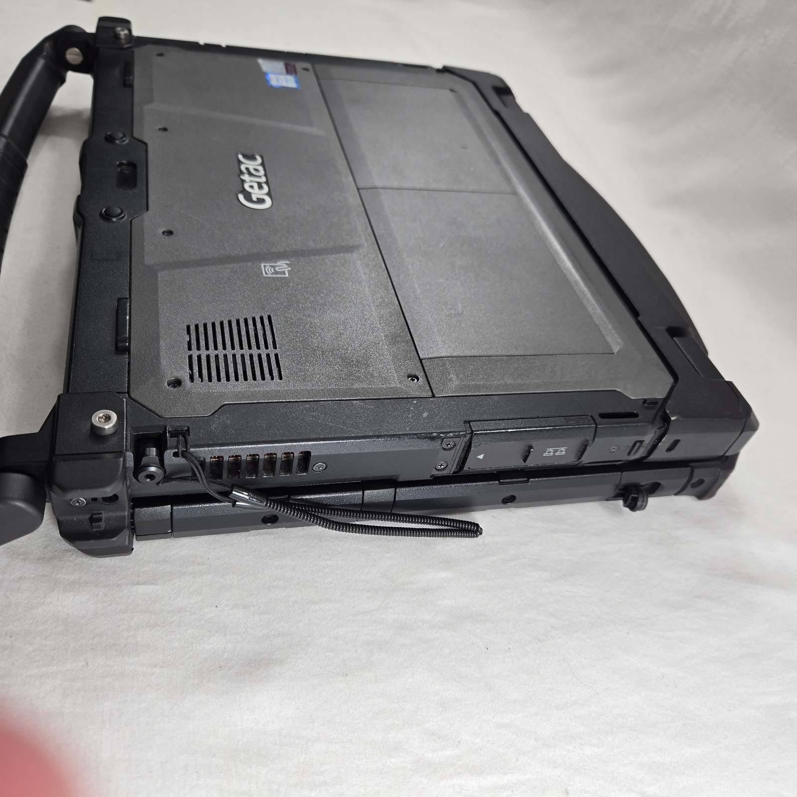 Getac K120 Toughbook i5-8250U 1.60GHz 256GB SSD 16GB Ram – 4G – GPS – Kyb LITE