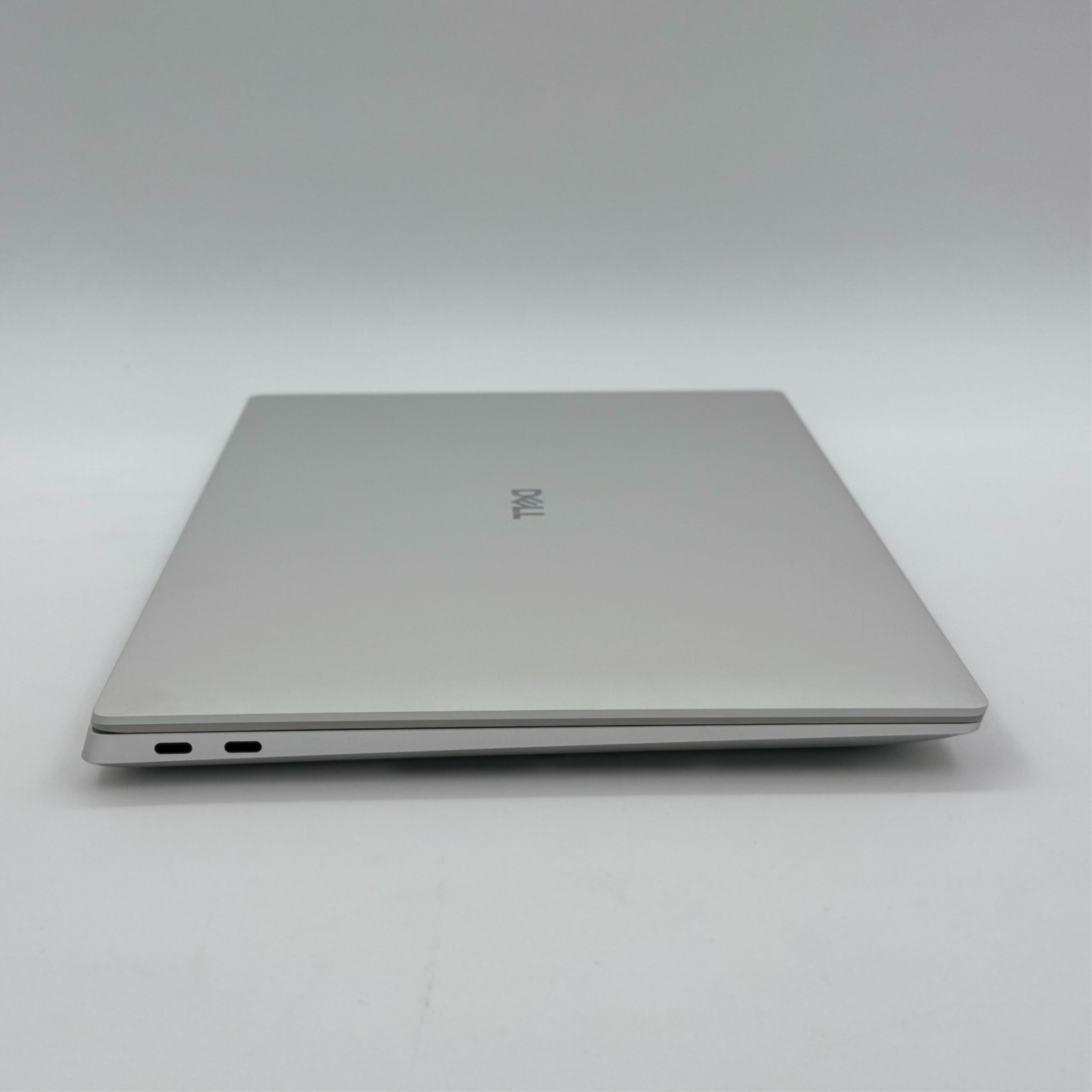 Dell Premium 14.5″ 3.2K OLED Touch Laptop Intel Ultra 7 255H 32GB 1TB SSD