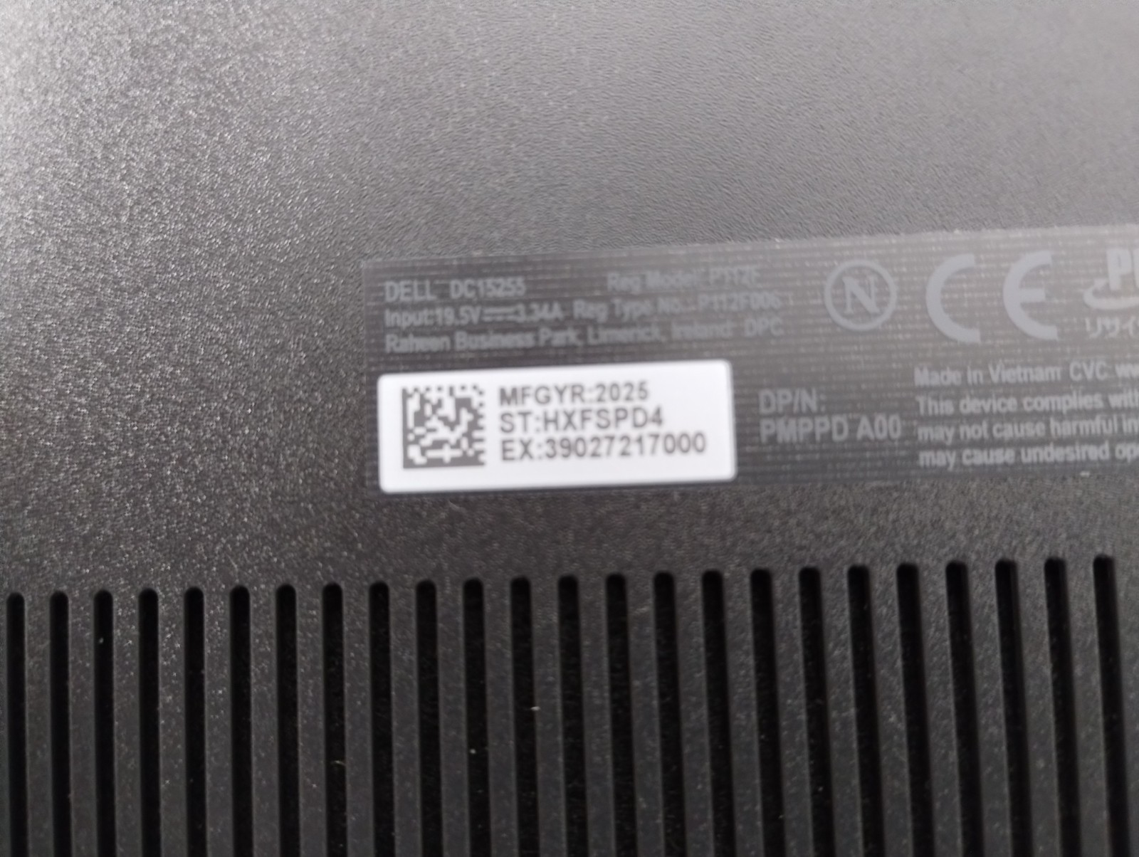 DELL 15 DC15255 G8MK9, AMD Ryzen 7 7730U, 2.00 GHz, 16 GB RAM 512 GB NVMe
