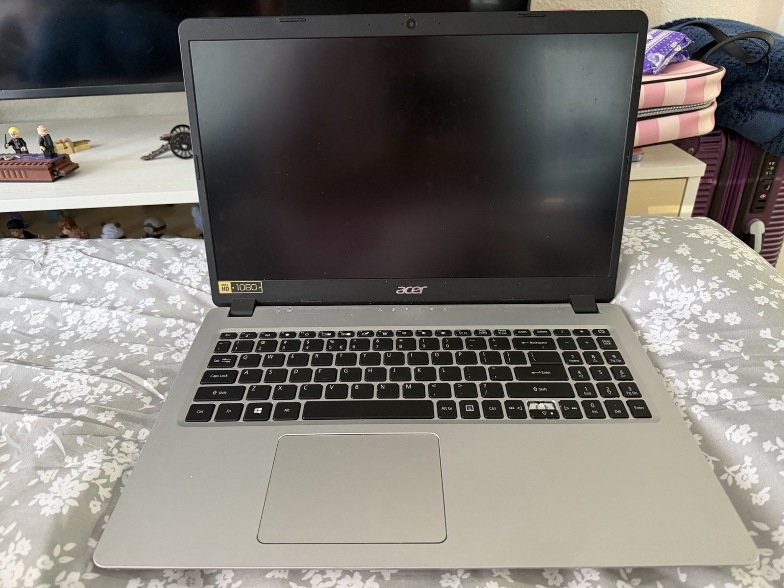 Acer 15.6 Inch Notebook Laptop Silver Full HD 1080p 1920×1080 Display