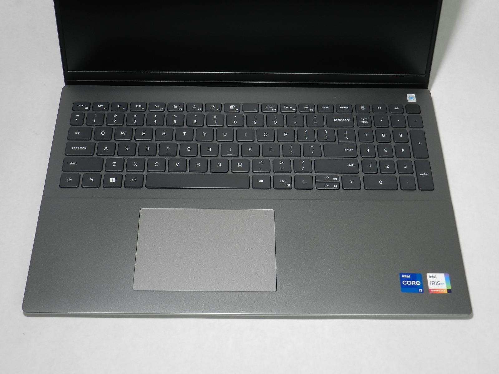 DELL VOSTRO 5620 | i7-1260P | 1TB SSD | 32GB RAM | 16″ FHD+ | A+ | WIN 11 PRO