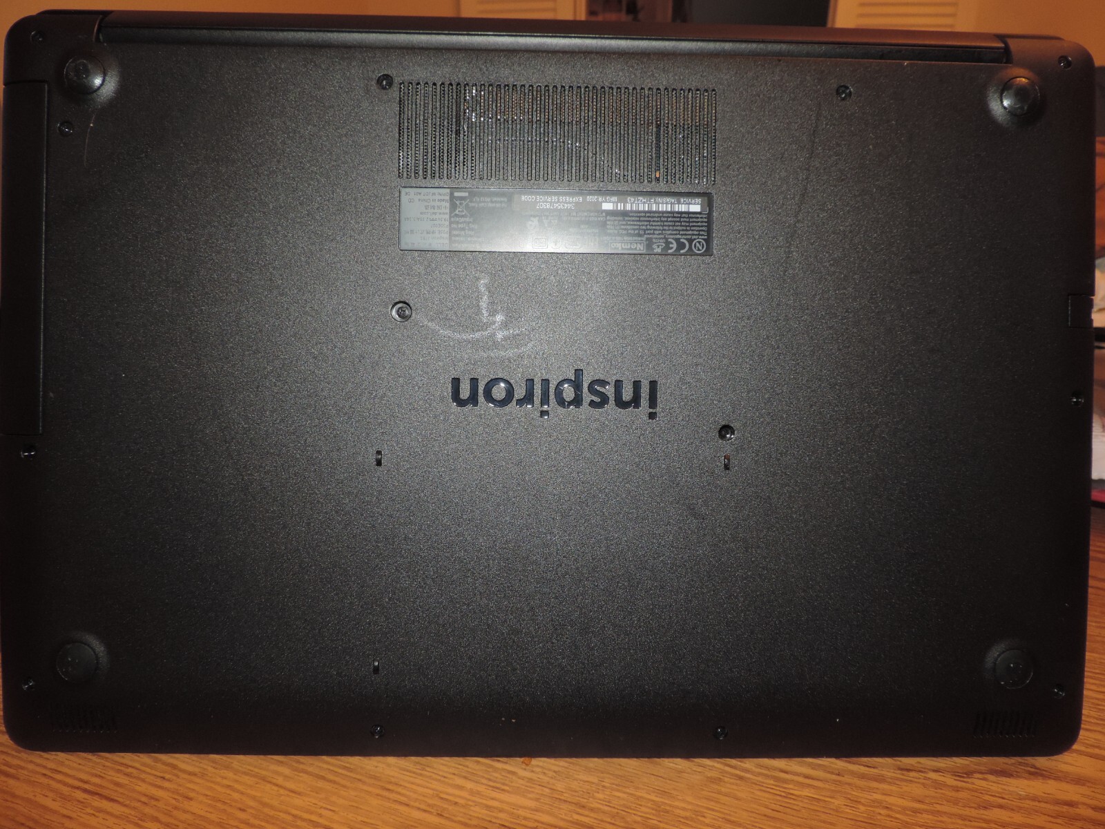 Dell Inspiron 3793, 2TB, 8GB RAM, i7-1065G7 W10H -web camera, wireless, dvd