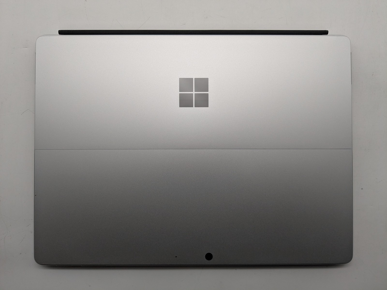 Microsoft Surface Pro 10 2-in-1 13″ ULTRA 5 135U 256GB SSD 8GB W11P 120Hz