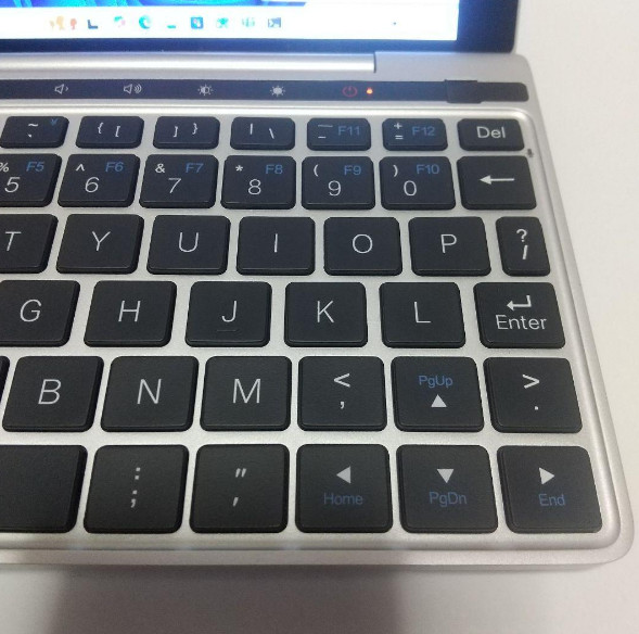 GPD Pocket 2 Windows m3-8100Y Touch Screen 8GB SSD 128GB ROM Tested Used Japan