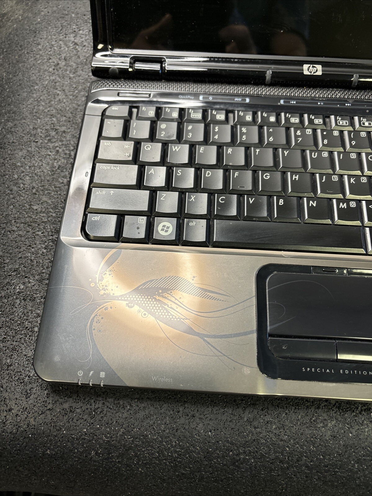 HP Pavilion DV2500 14″ Special Edition Laptop Widescreen 4GB AMD DUAL-CORE 2.10