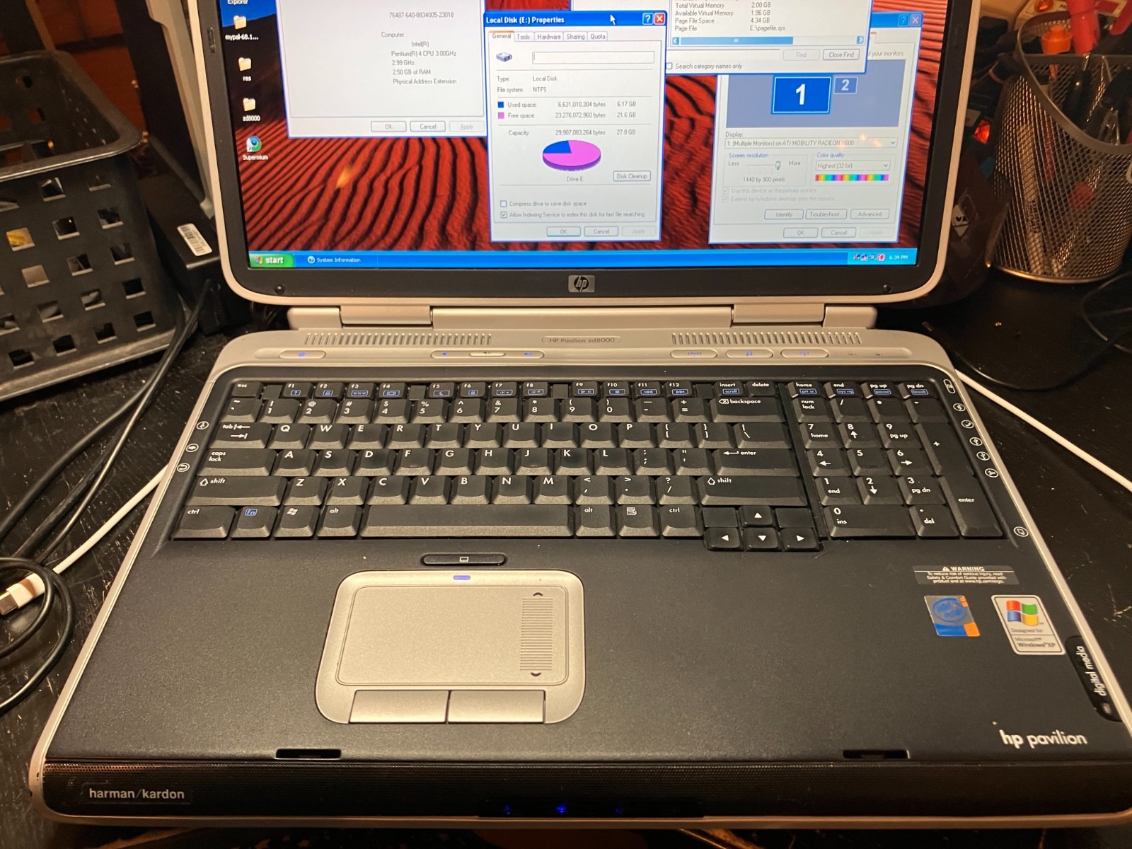 HP ZD8000 Vintage Gaming Laptop 17″ Pent 3GHz 32GB SSD 2.5GB RAM ATI X600 Win XP