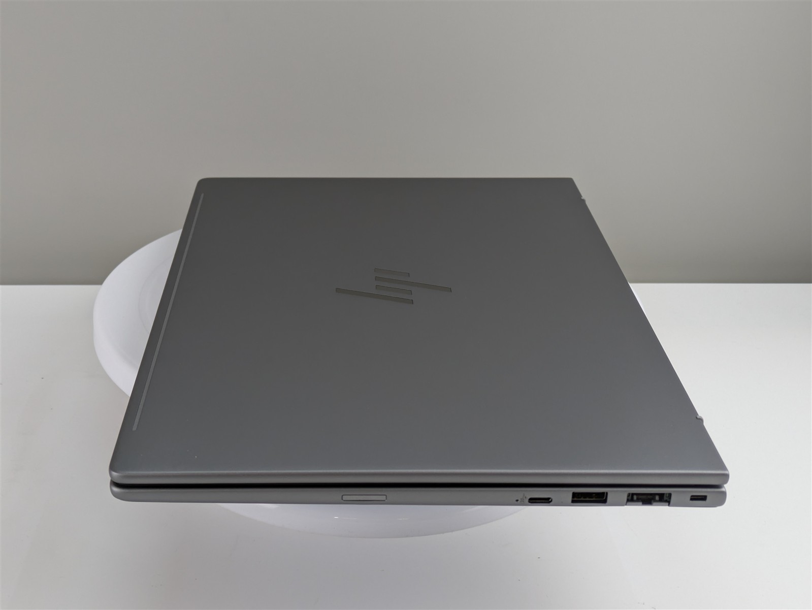 HP ZBook 8 G1i 14″ Intel Ultra 7 265U 16GB RAM 512GB SSD WUXGA W11P (26590)