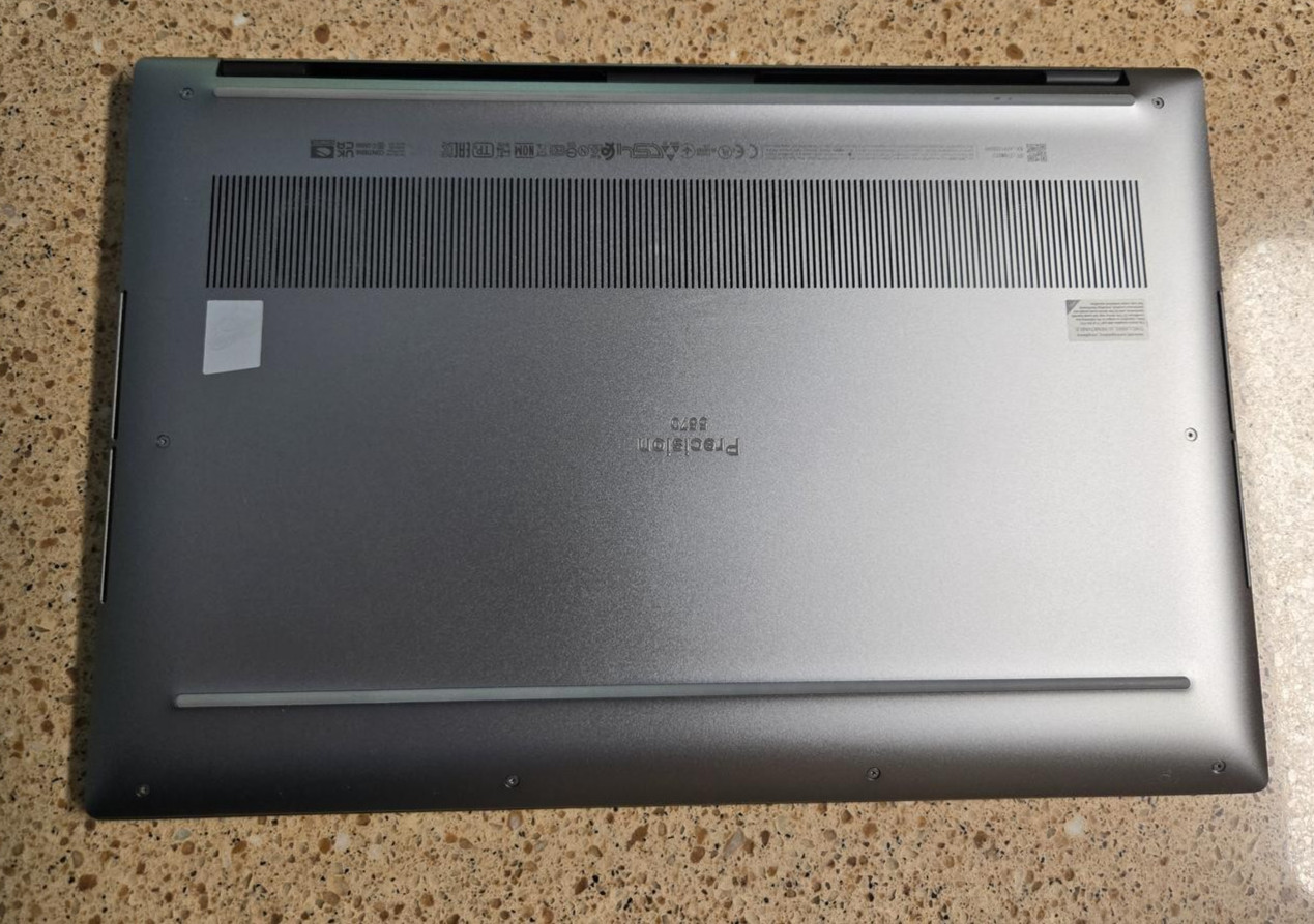 Dell Precision 5570 i7-12800H 32GB RAM 1TB SSD RTX A1000 UHD+ Touch Win 11 Pro
